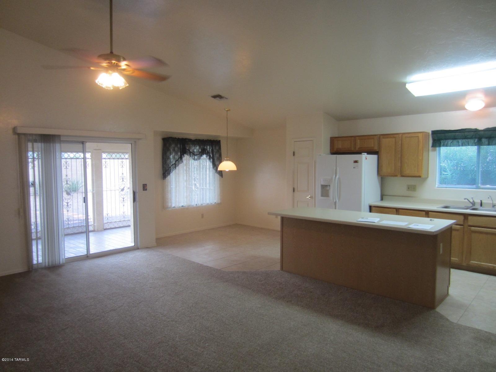 Sonrisa (1-121) - Residential Lease