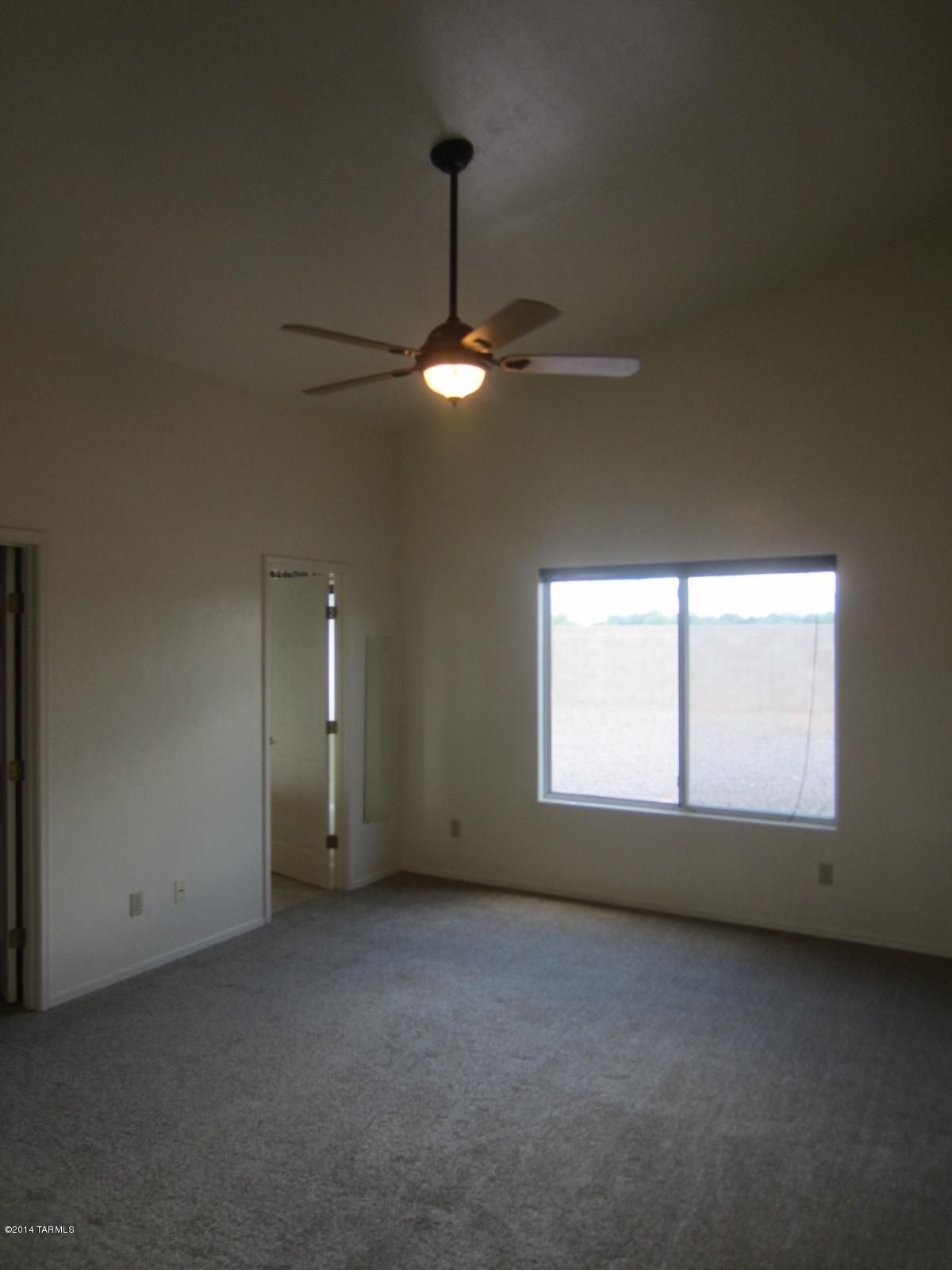 Sonrisa (1-121) - Residential Lease