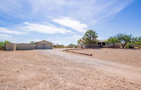 3379 E Calle Agassiz Vail AZ 85641