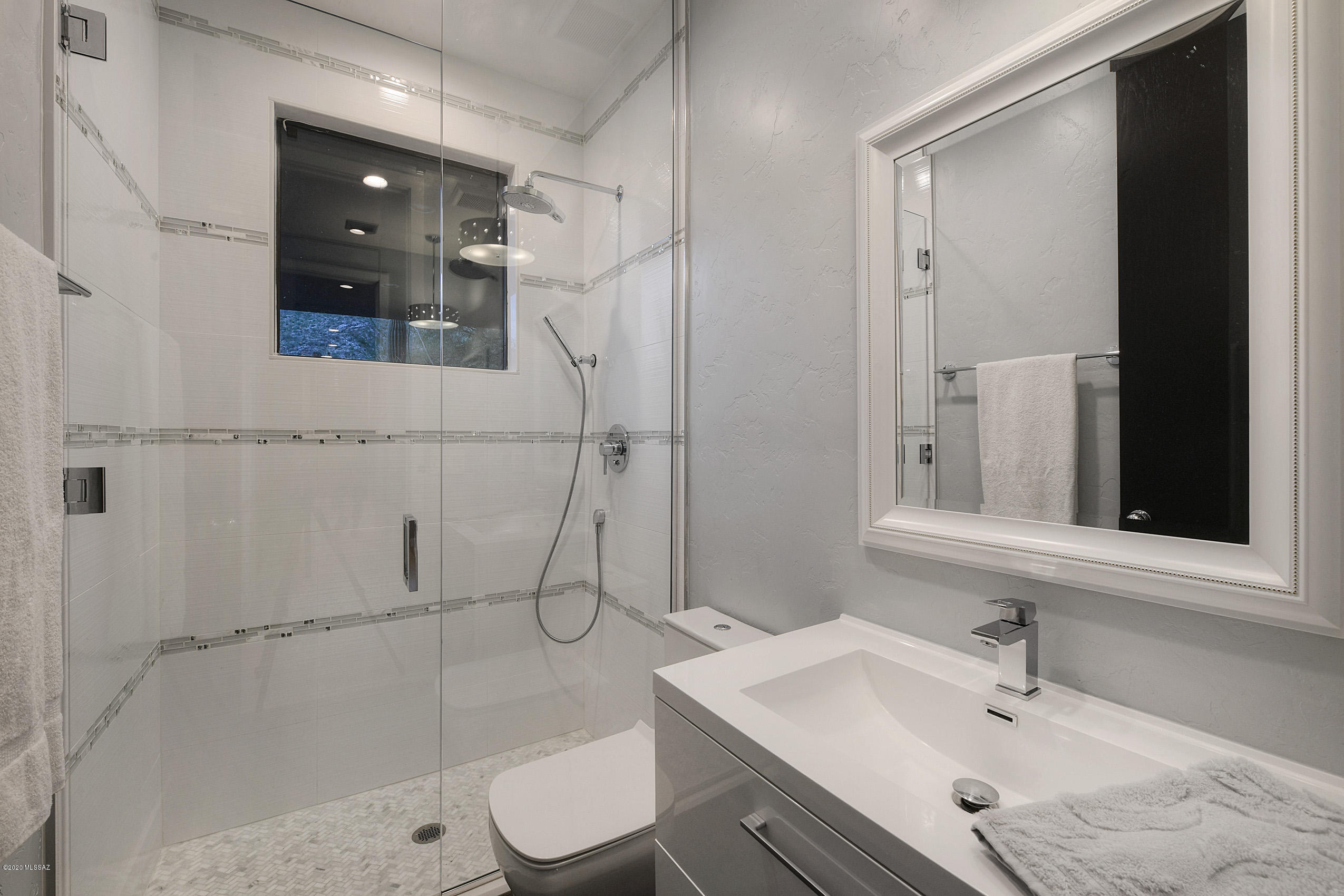 Finisterra (1-210) - Residential