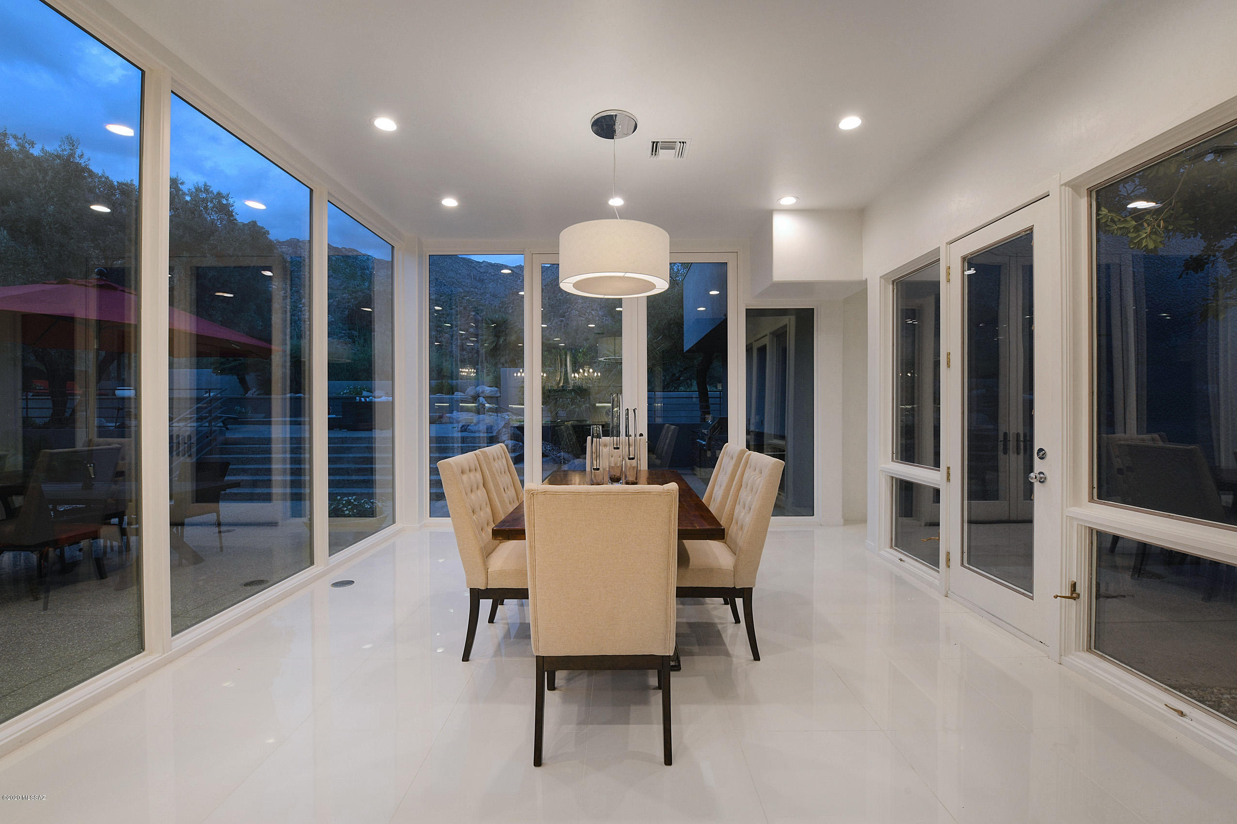 Finisterra (1-210) - Residential