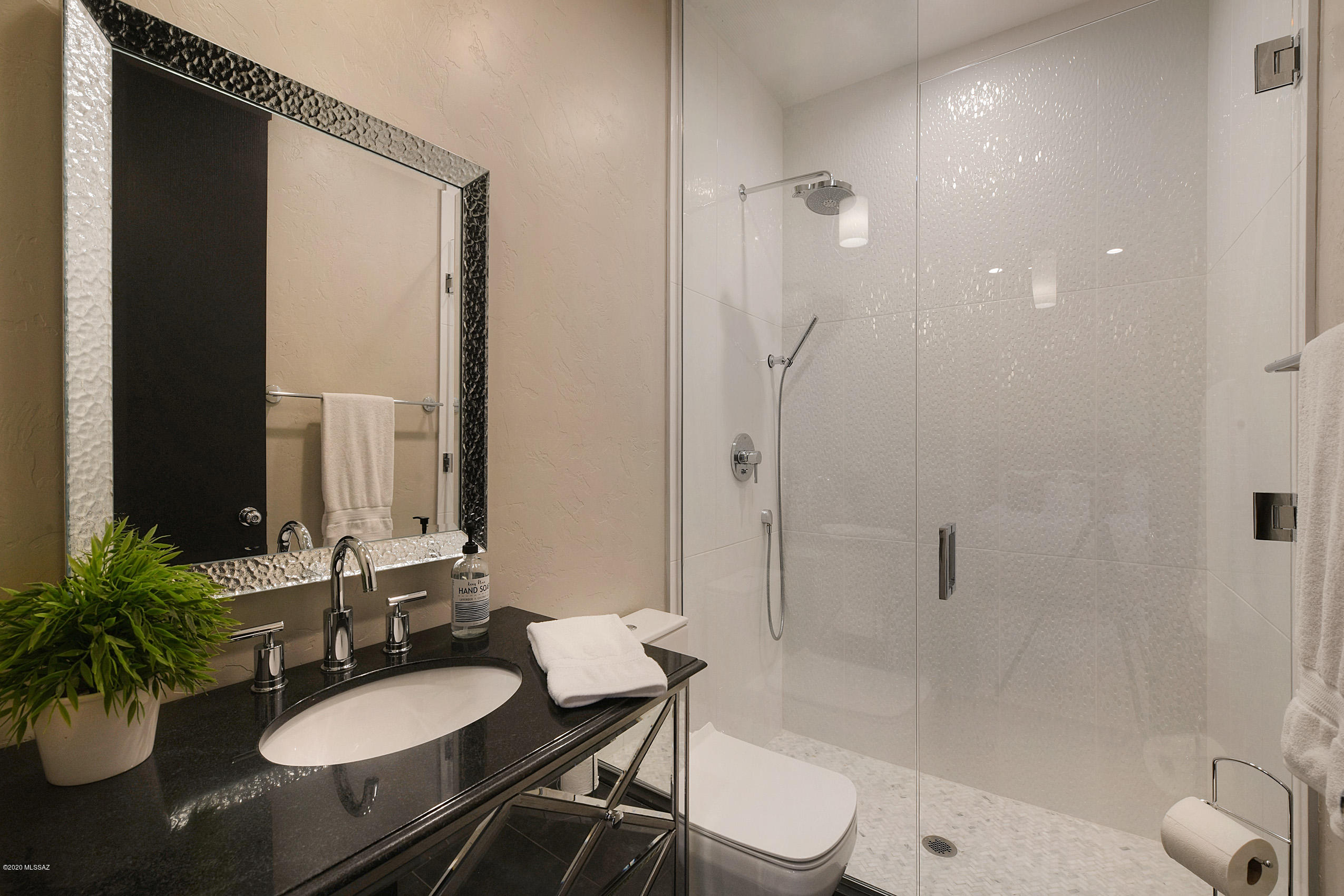 Finisterra (1-210) - Residential