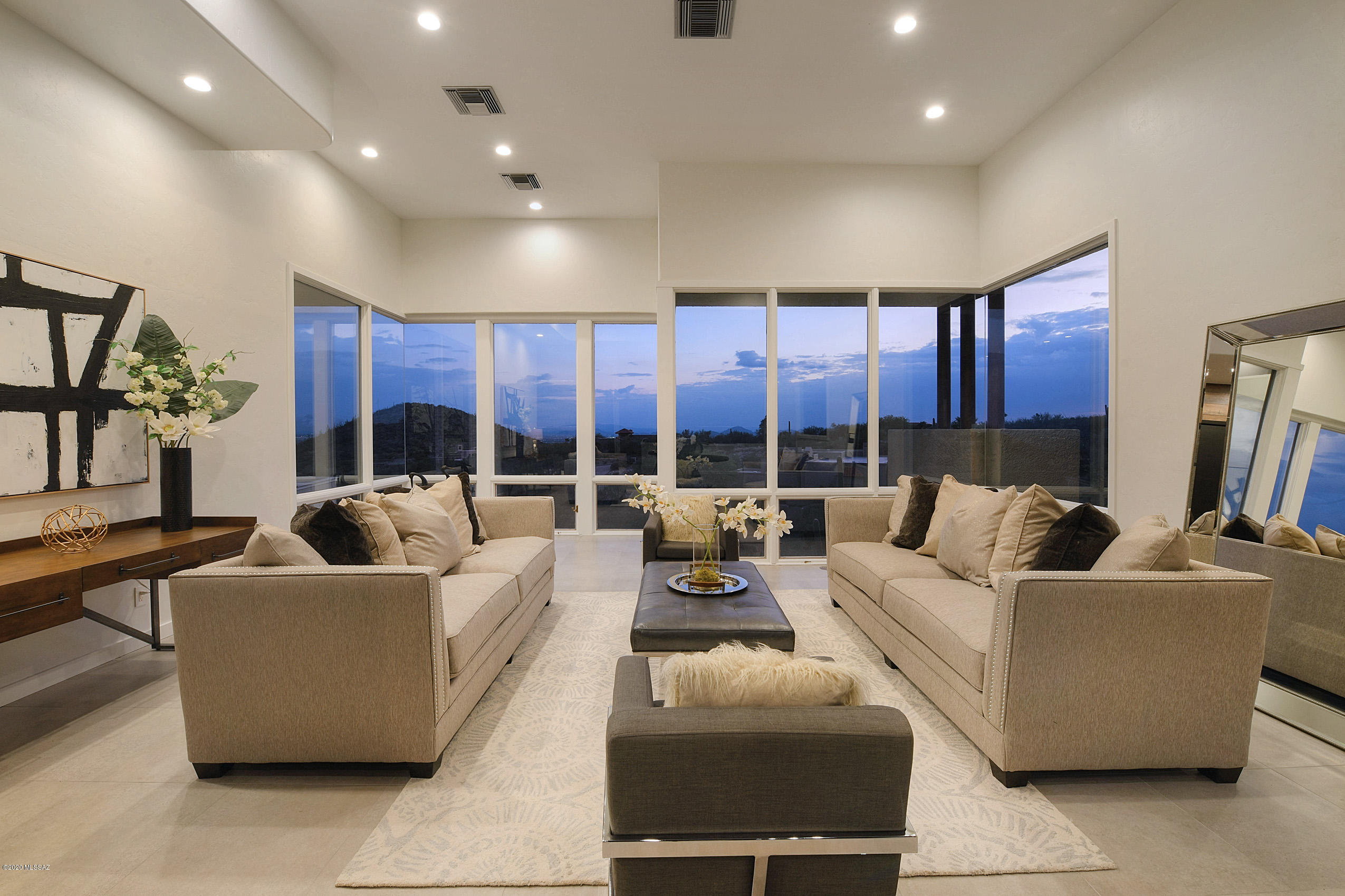 Finisterra (1-210) - Residential