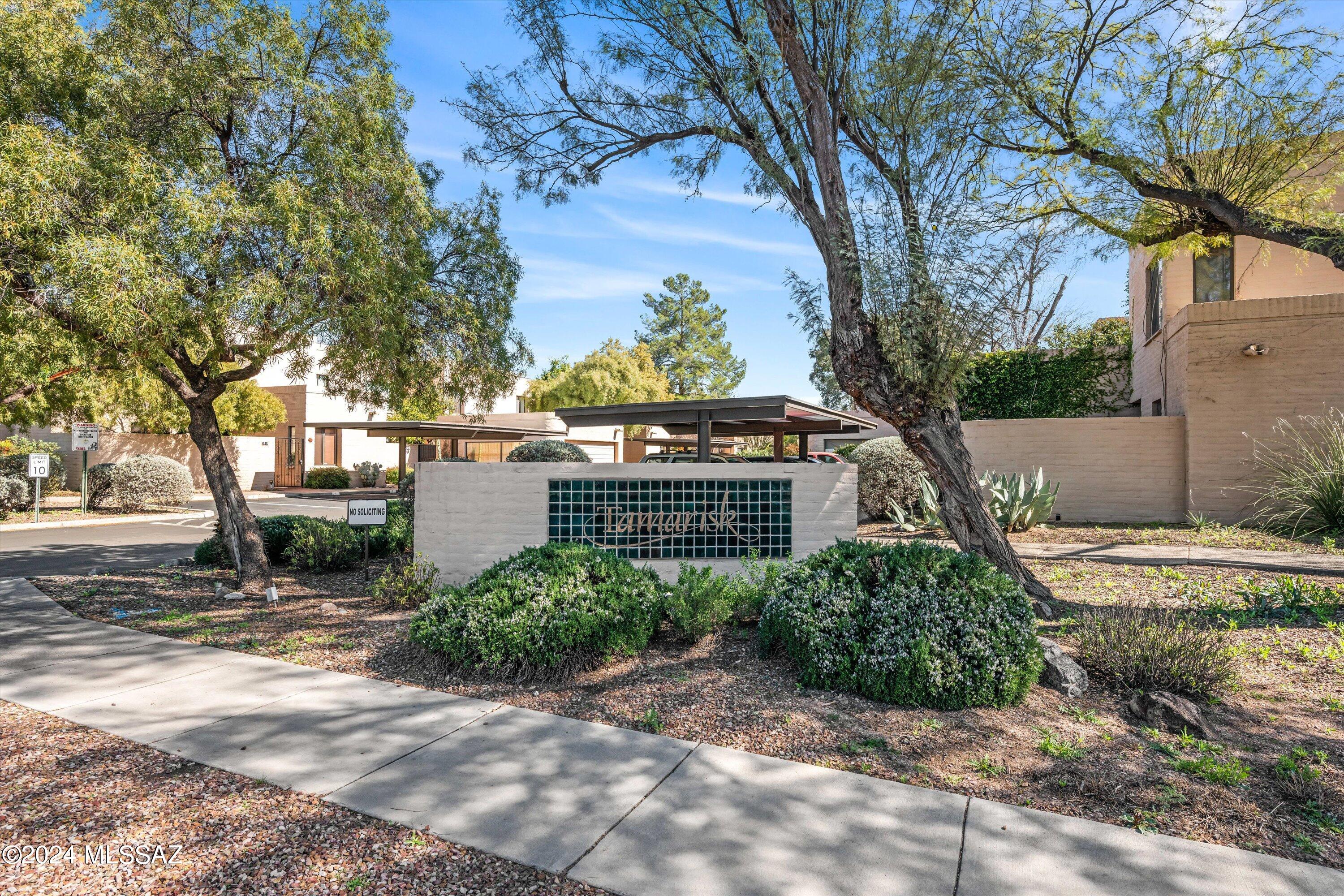 Tucson Racquet Club Twnhms. (57-61) - Residential