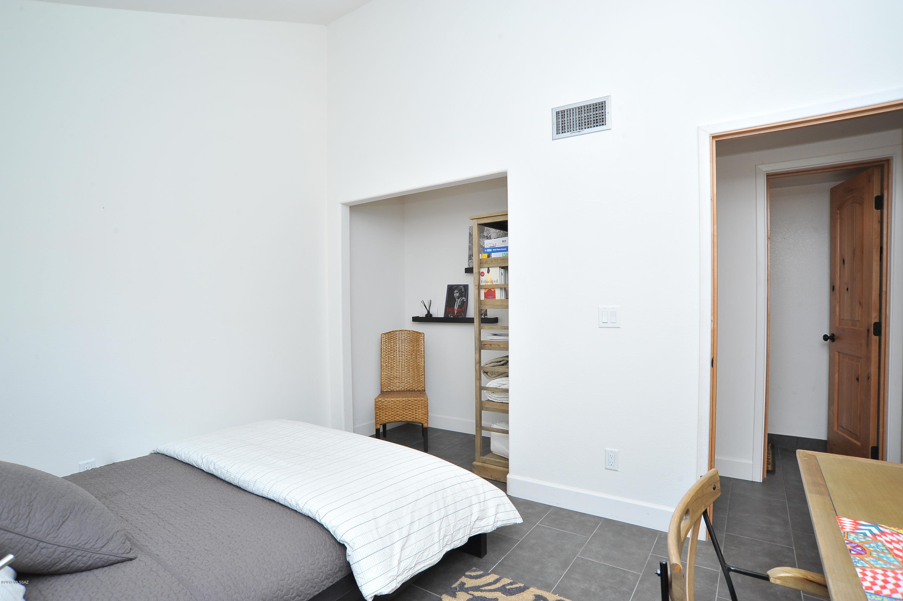 Ventana De Sabino North (1-127) - Residential