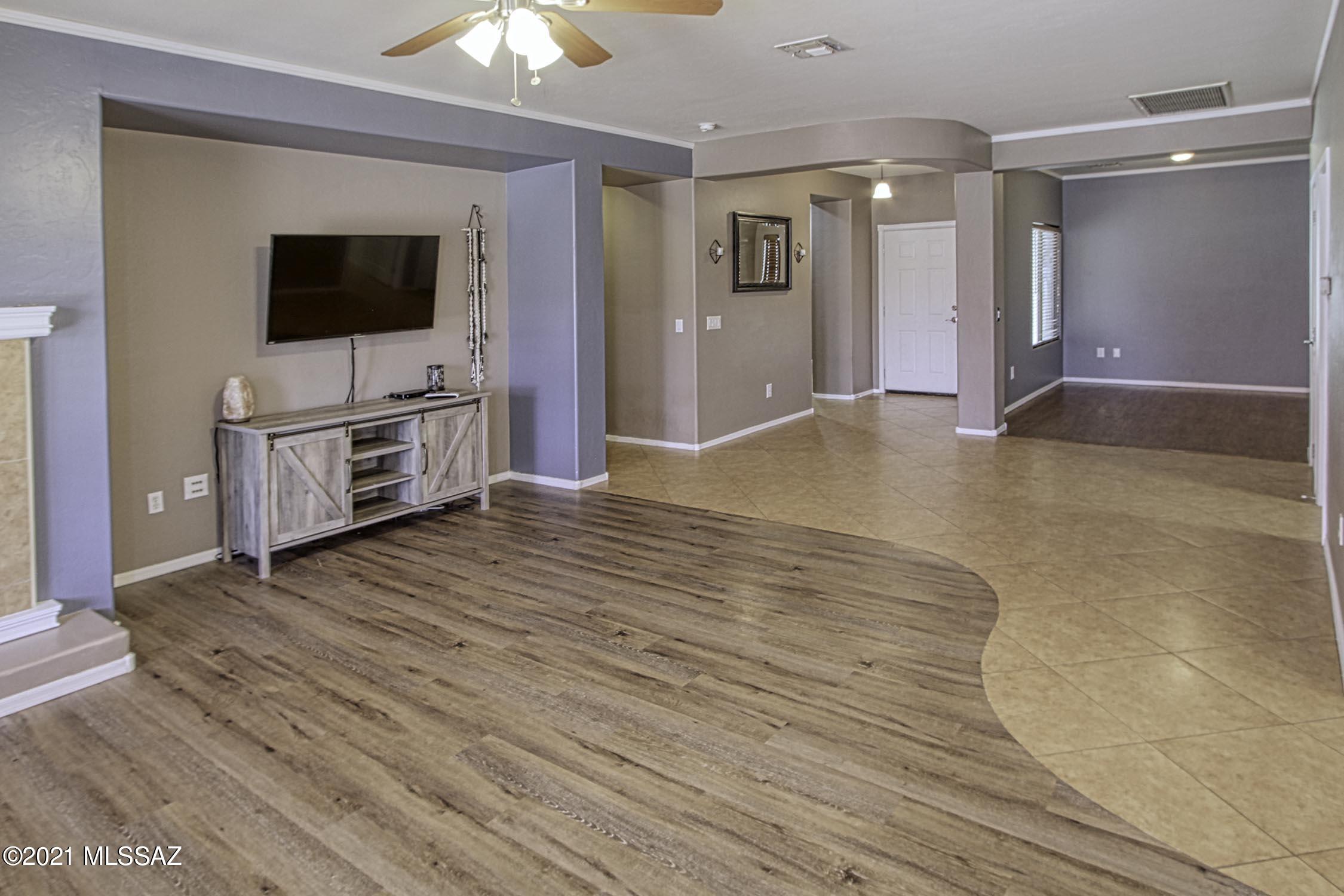 Continental Reserve Blks 17-19 (1-102) - Residential
