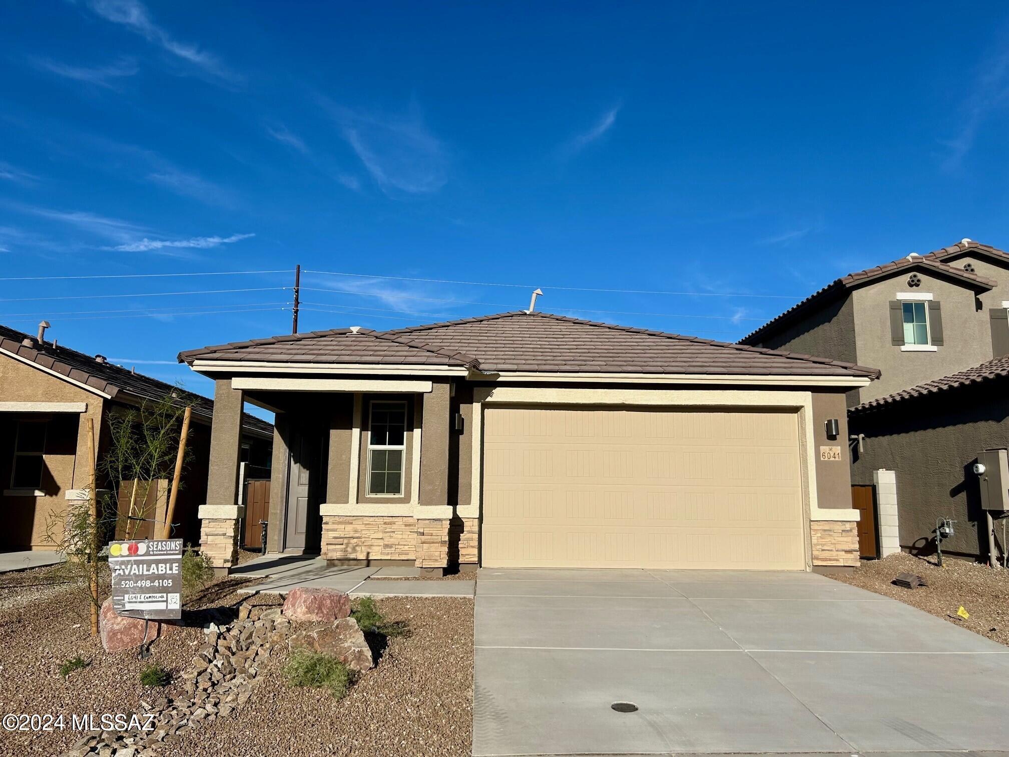 6041 E Campolina Trail