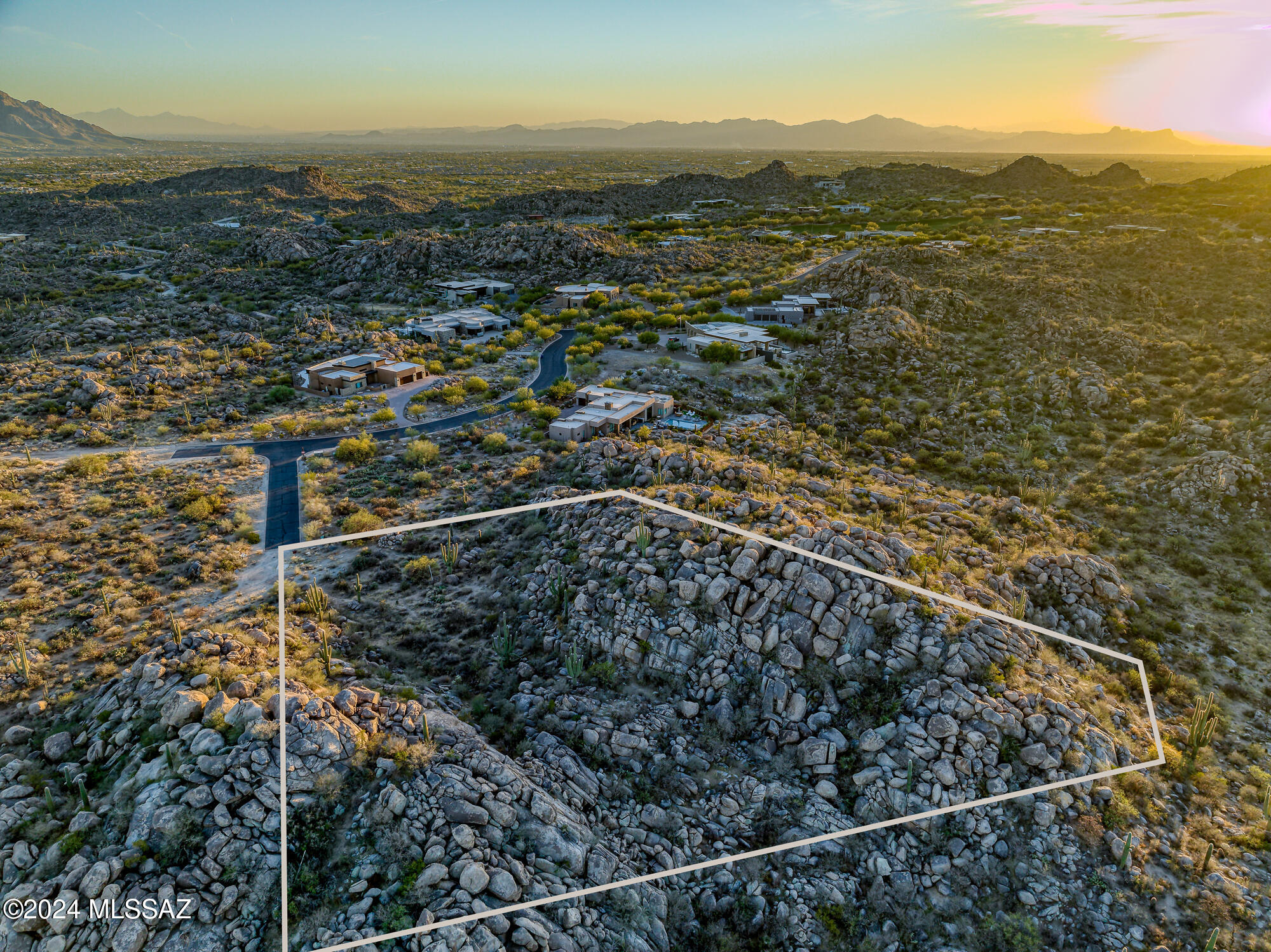 1535 W Tortolita Mountain Circle