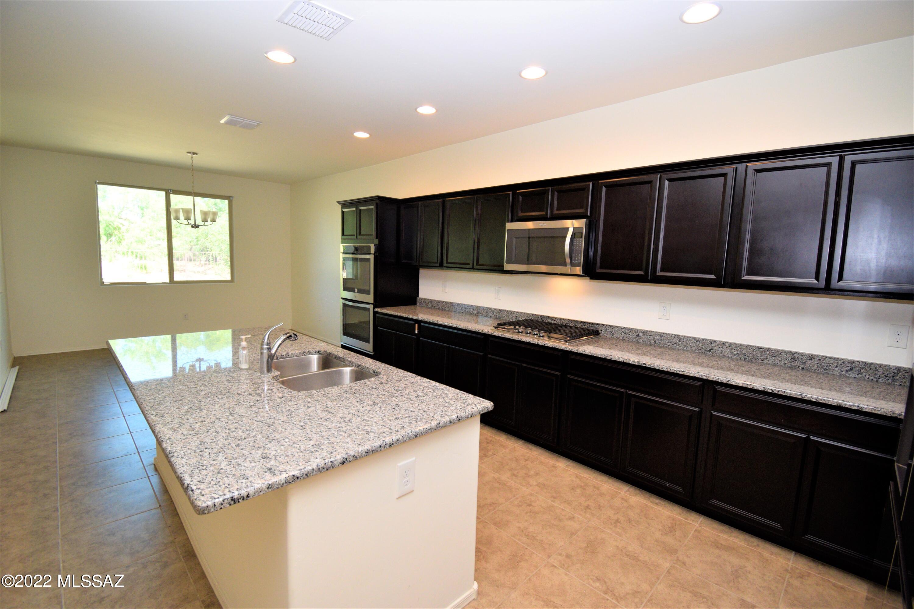 Gladden Farms Block 16 (1-89) - Residential Lease