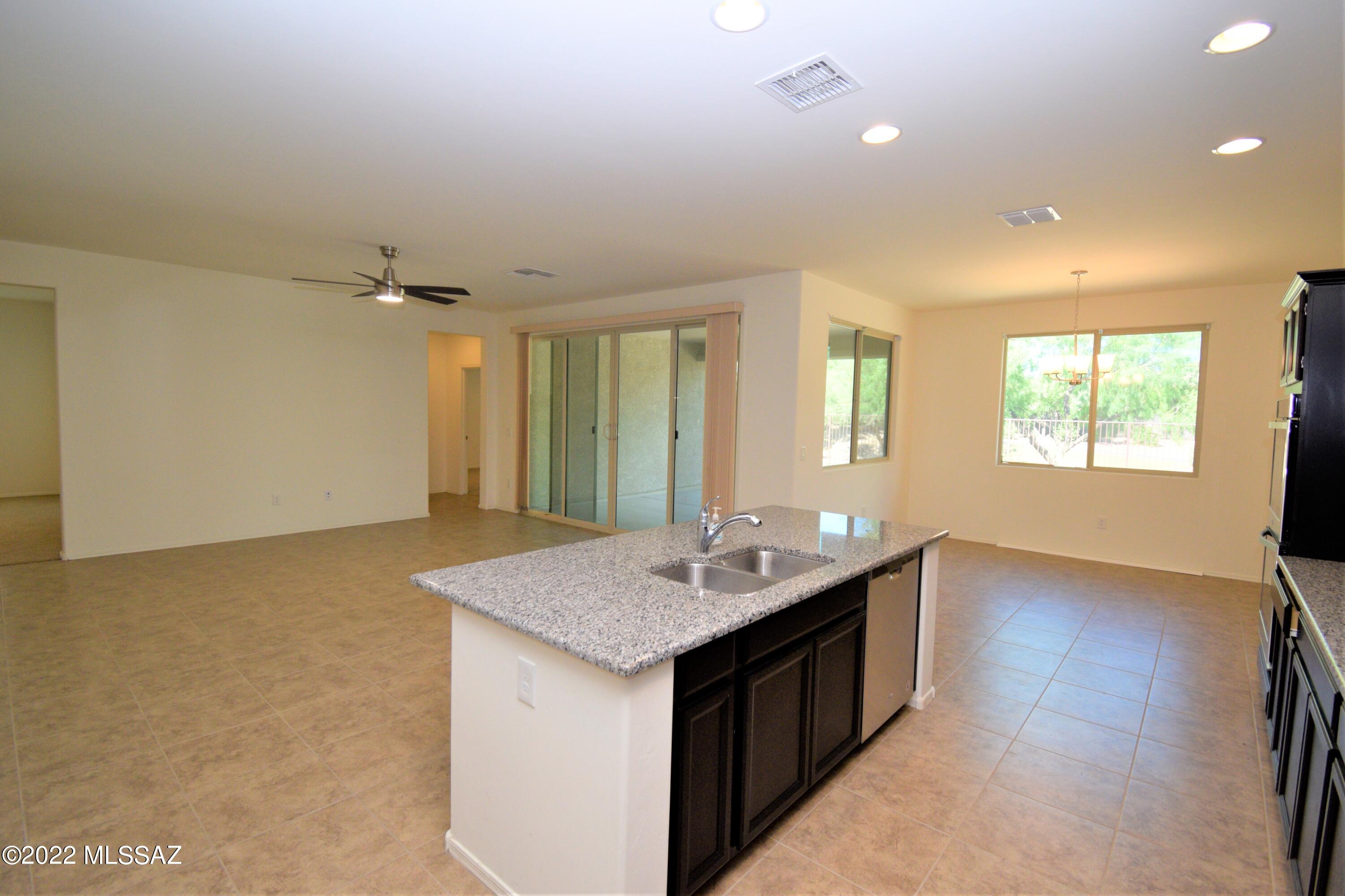 Gladden Farms Block 16 (1-89) - Residential Lease