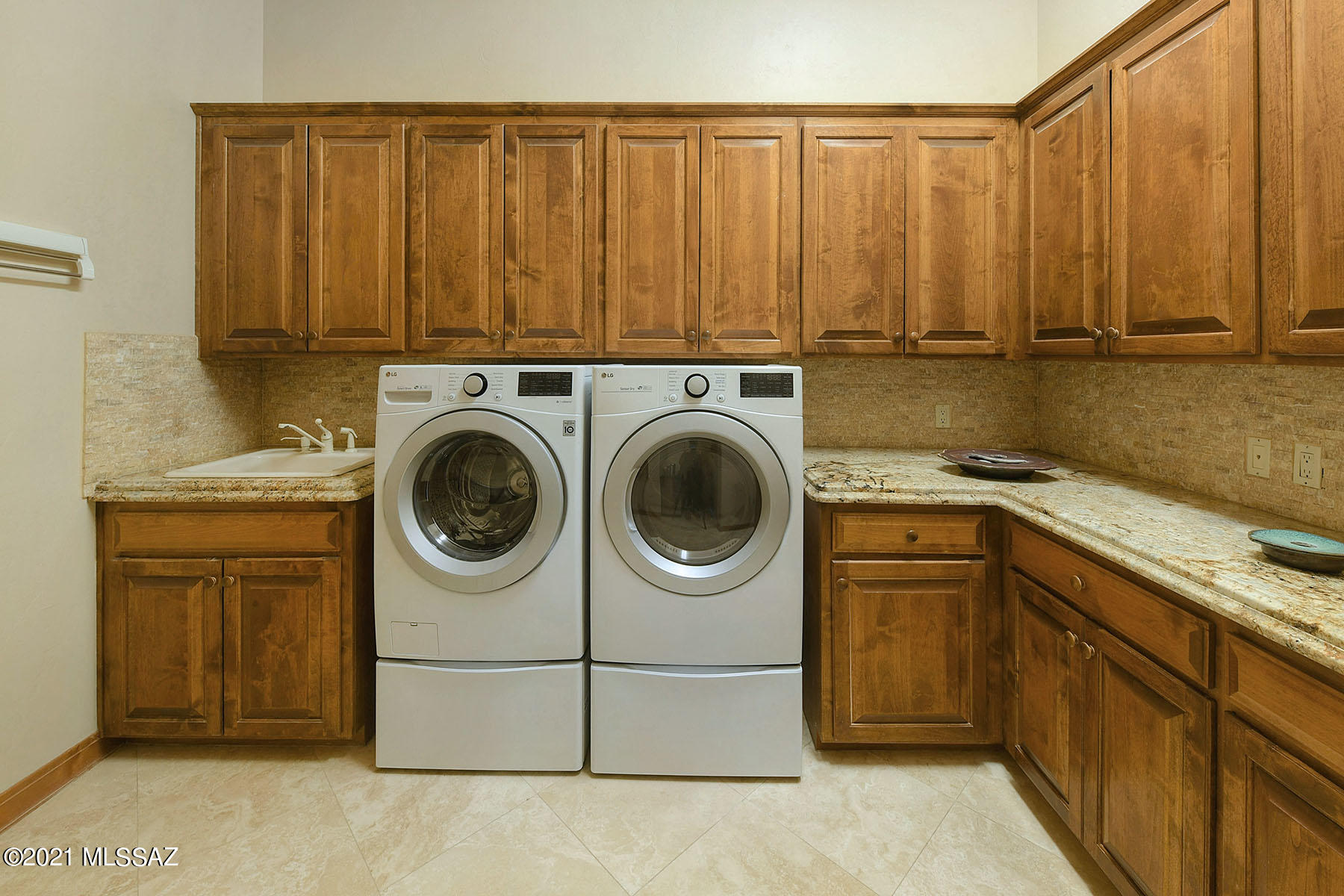 La Puerta On Hacienda Del Sol (1-10) - Residential