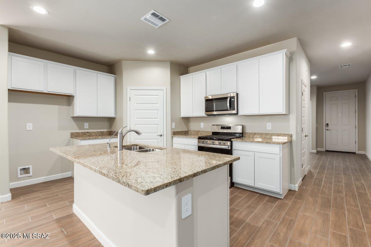 1054 S Chatfield Avenue