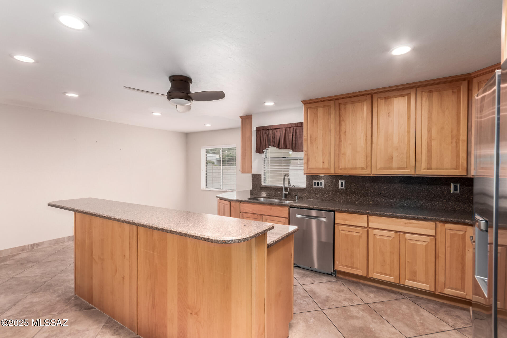 7502 E Rio Vista Circle