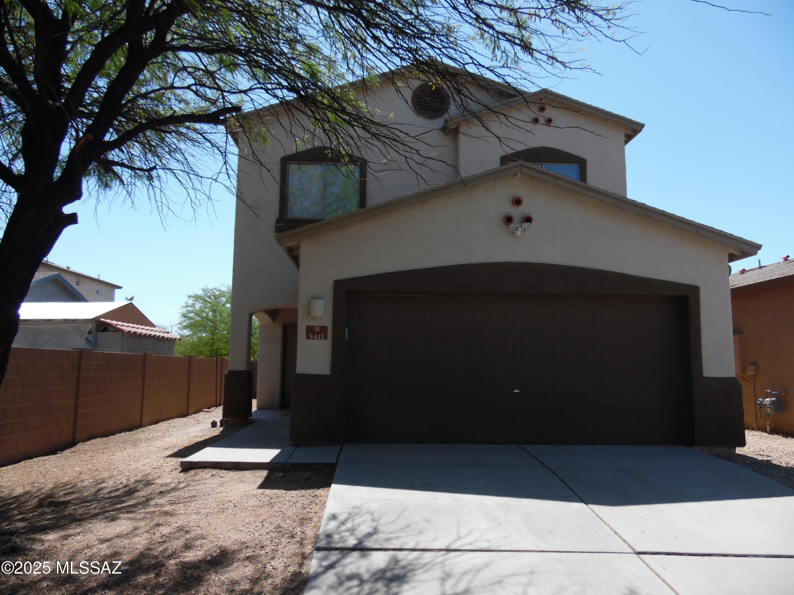 Tucson, Arizona 85746, United States, 4 Bedrooms Bedrooms, ,3 BathroomsBathrooms,Residential,Active,125631 Tucson, Arizona 85746, United States, 4 Bedrooms Bedrooms, ,3 BathroomsBathrooms,Residential,Active,125631