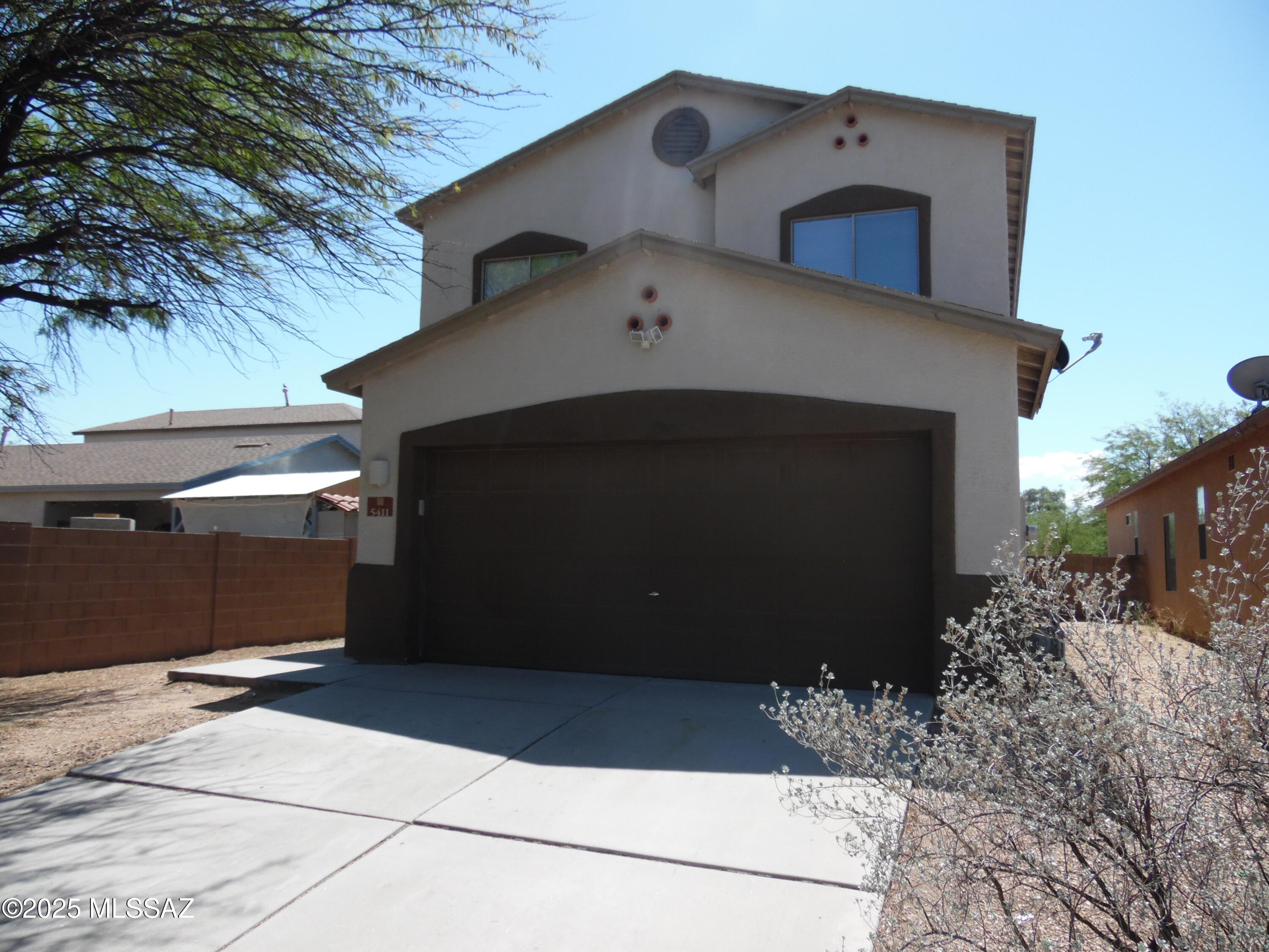 Tucson, Arizona 85746, United States, 4 Bedrooms Bedrooms, ,3 BathroomsBathrooms,Residential,Active,125631