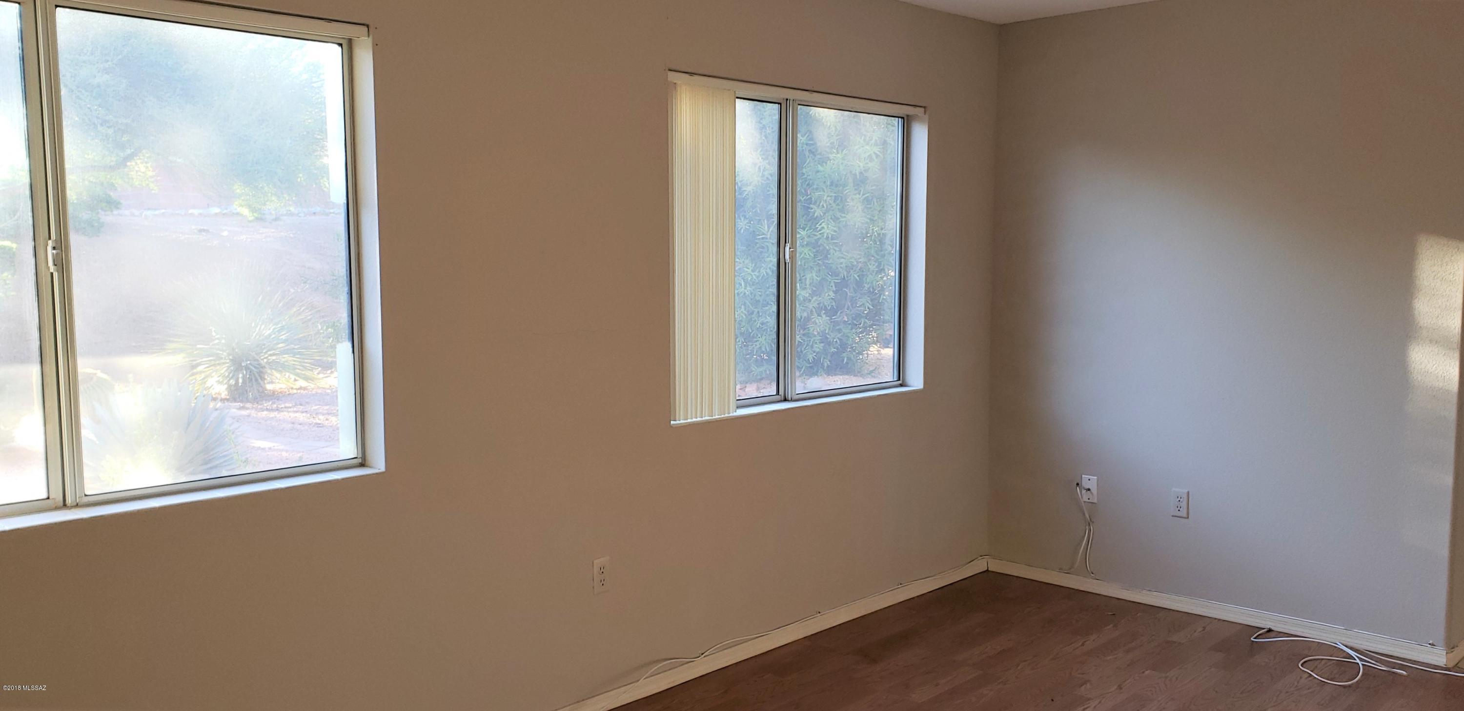 Las Campanas BLK J (1-37) - Residential Lease