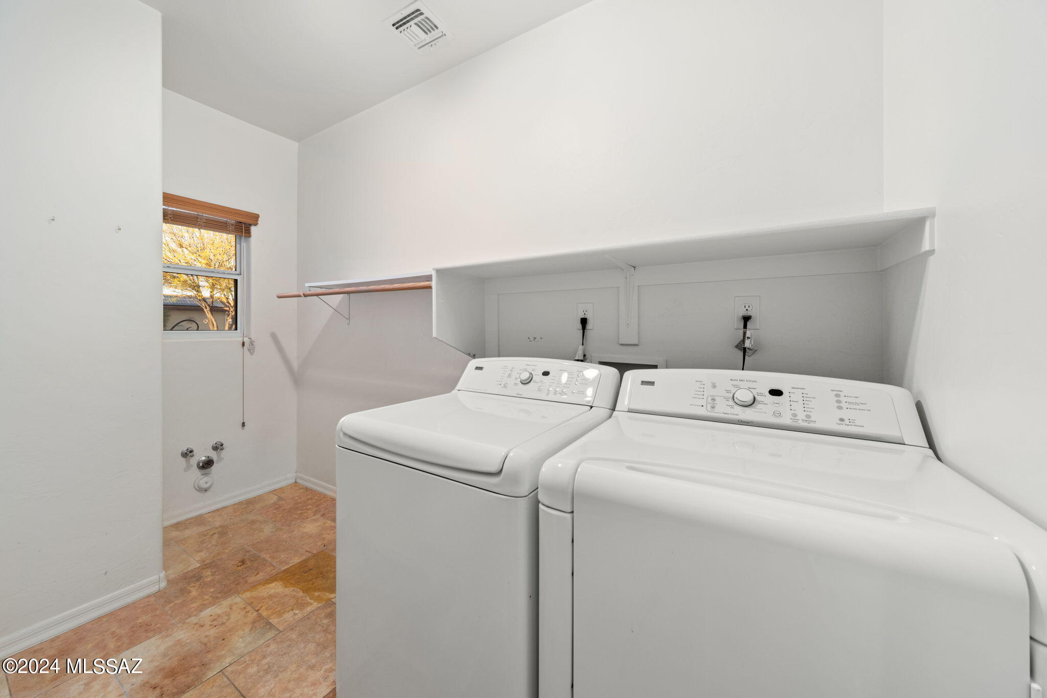 Black Horse (1-411) - Residential