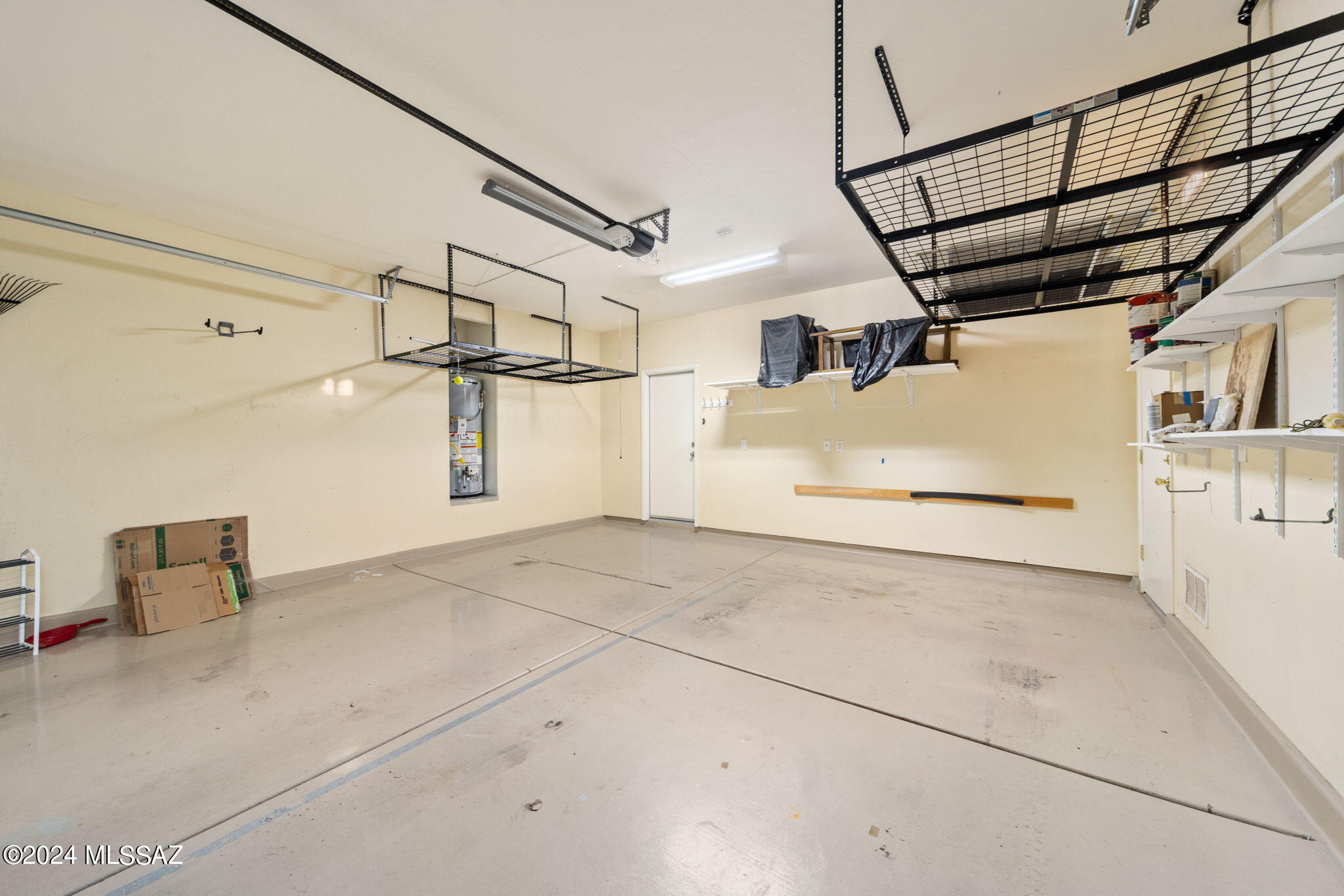 Black Horse (1-411) - Residential