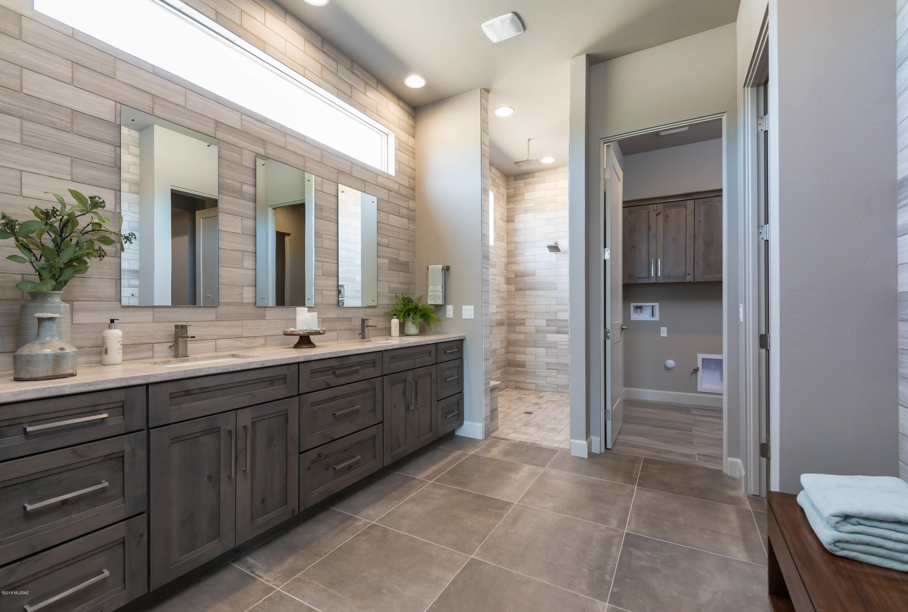 The Enclave At Stone Canyon V - Residential