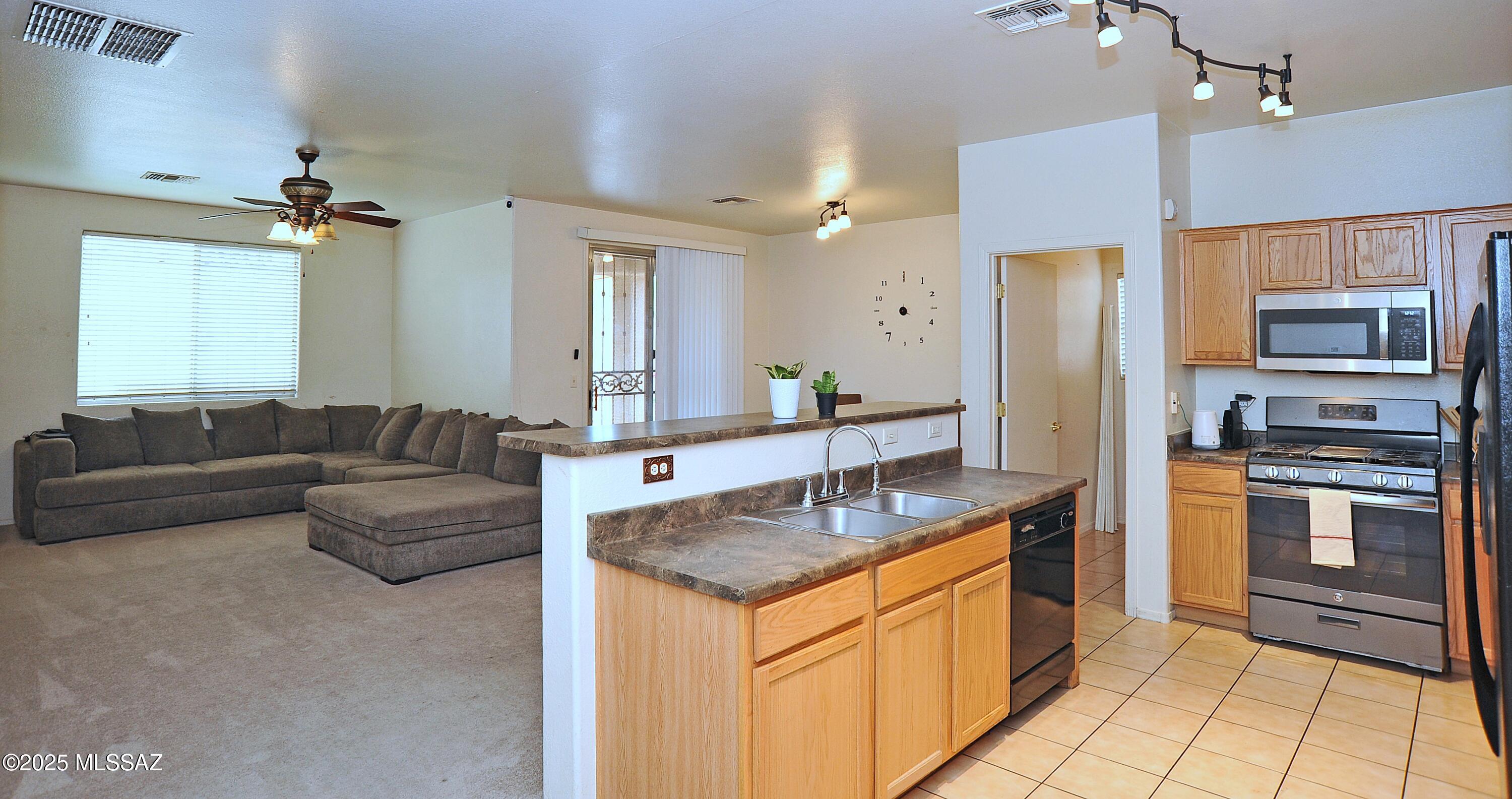 3581 W Avenida Vera Cruz