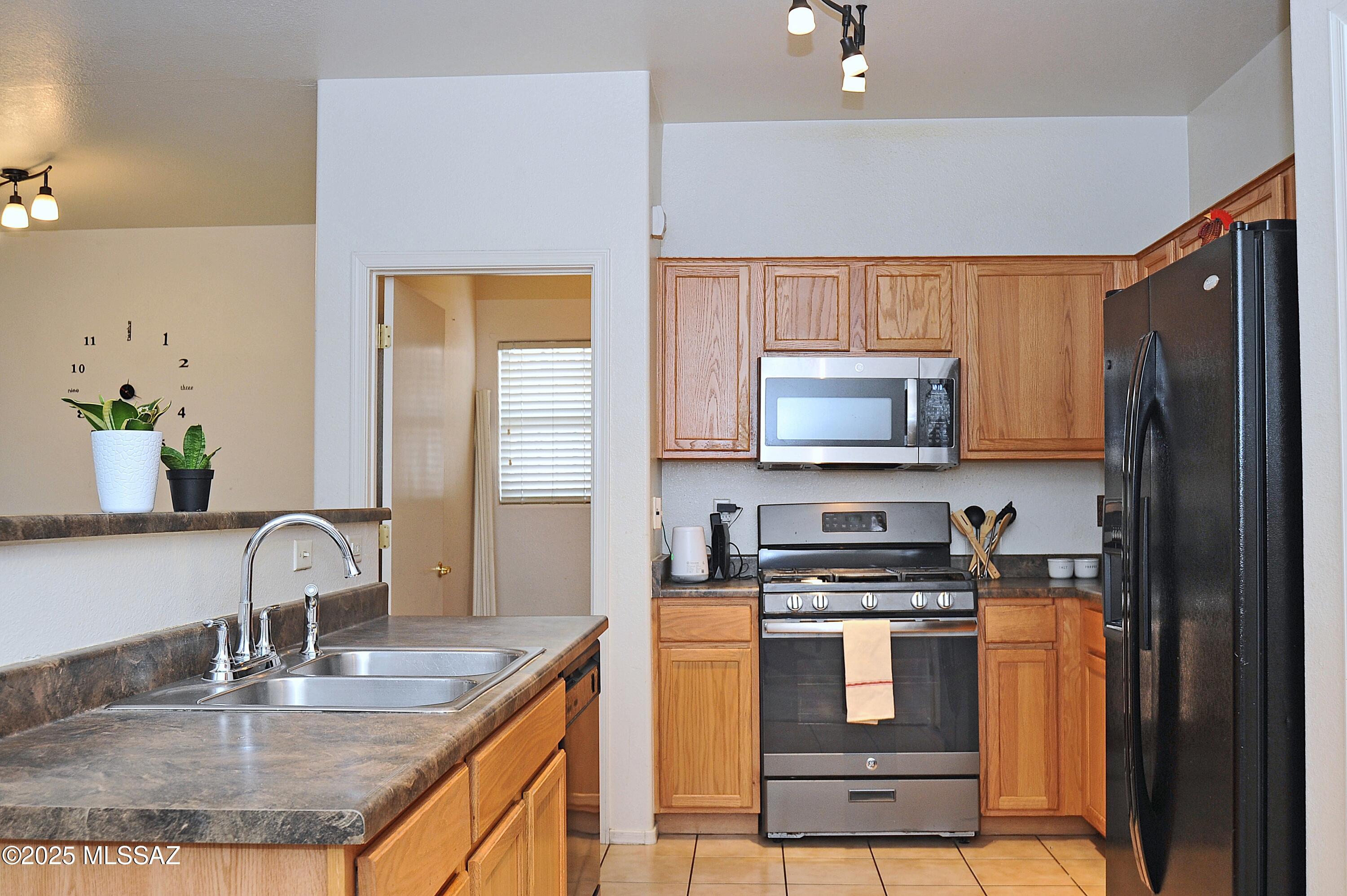 3581 W Avenida Vera Cruz