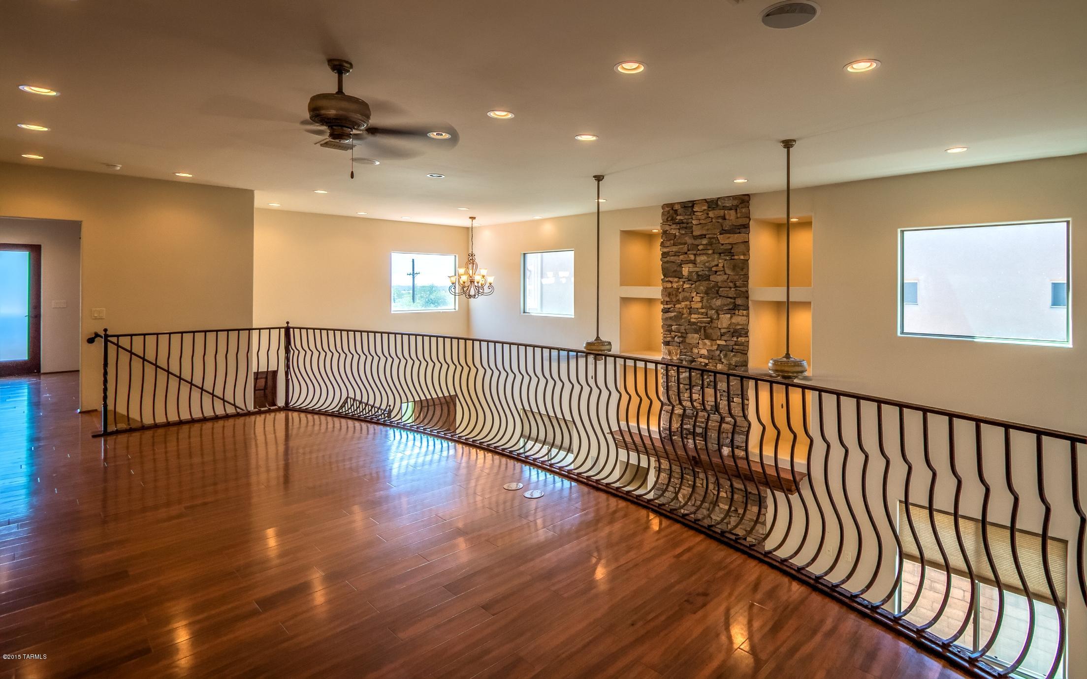 Enclave Del Snyder (1-8) - Residential