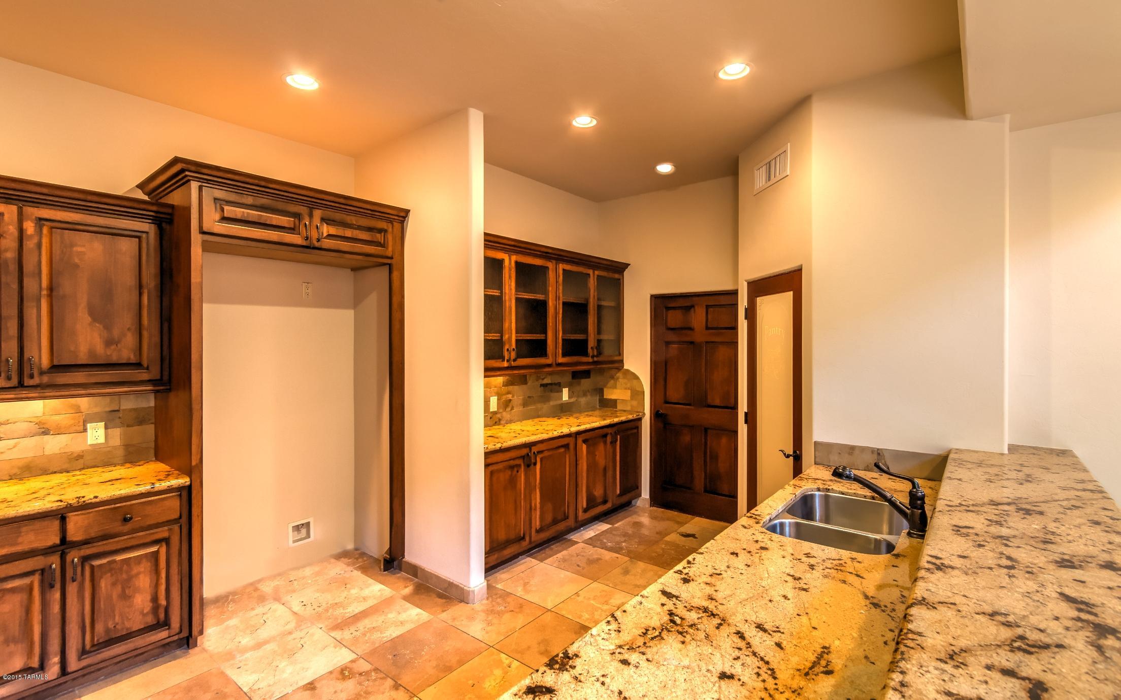 Enclave Del Snyder (1-8) - Residential
