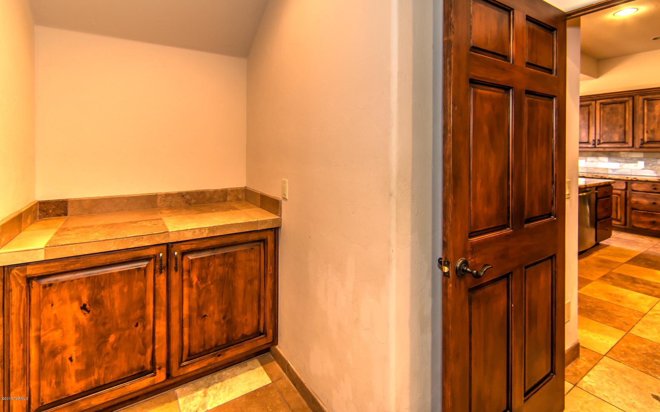 Enclave Del Snyder (1-8) - Residential
