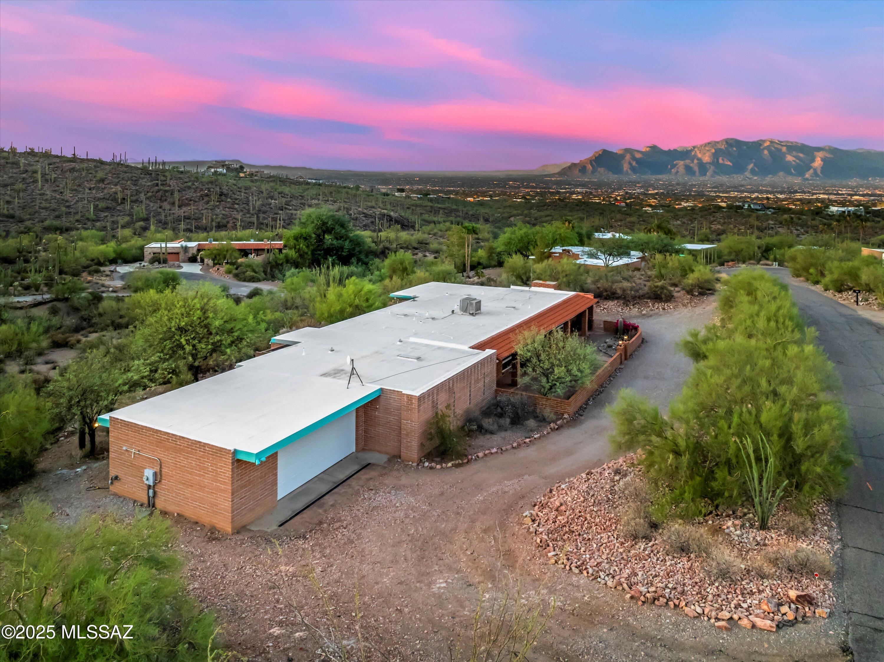 4731 W Placita de Suerte