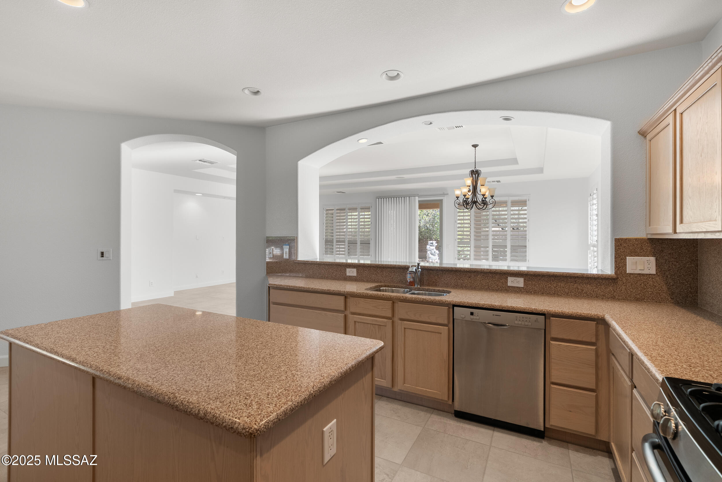 700 N Pebbles Ridge Drive