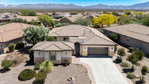 700 N Pebbles Ridge Drive Green Valley AZ 85614