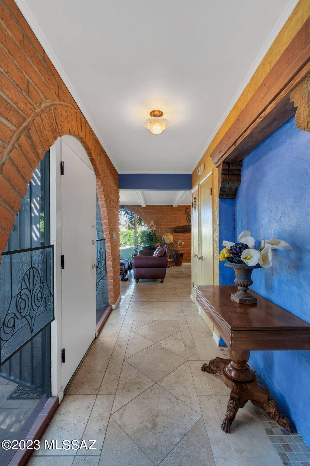 Las Lomitas (1) - Residential