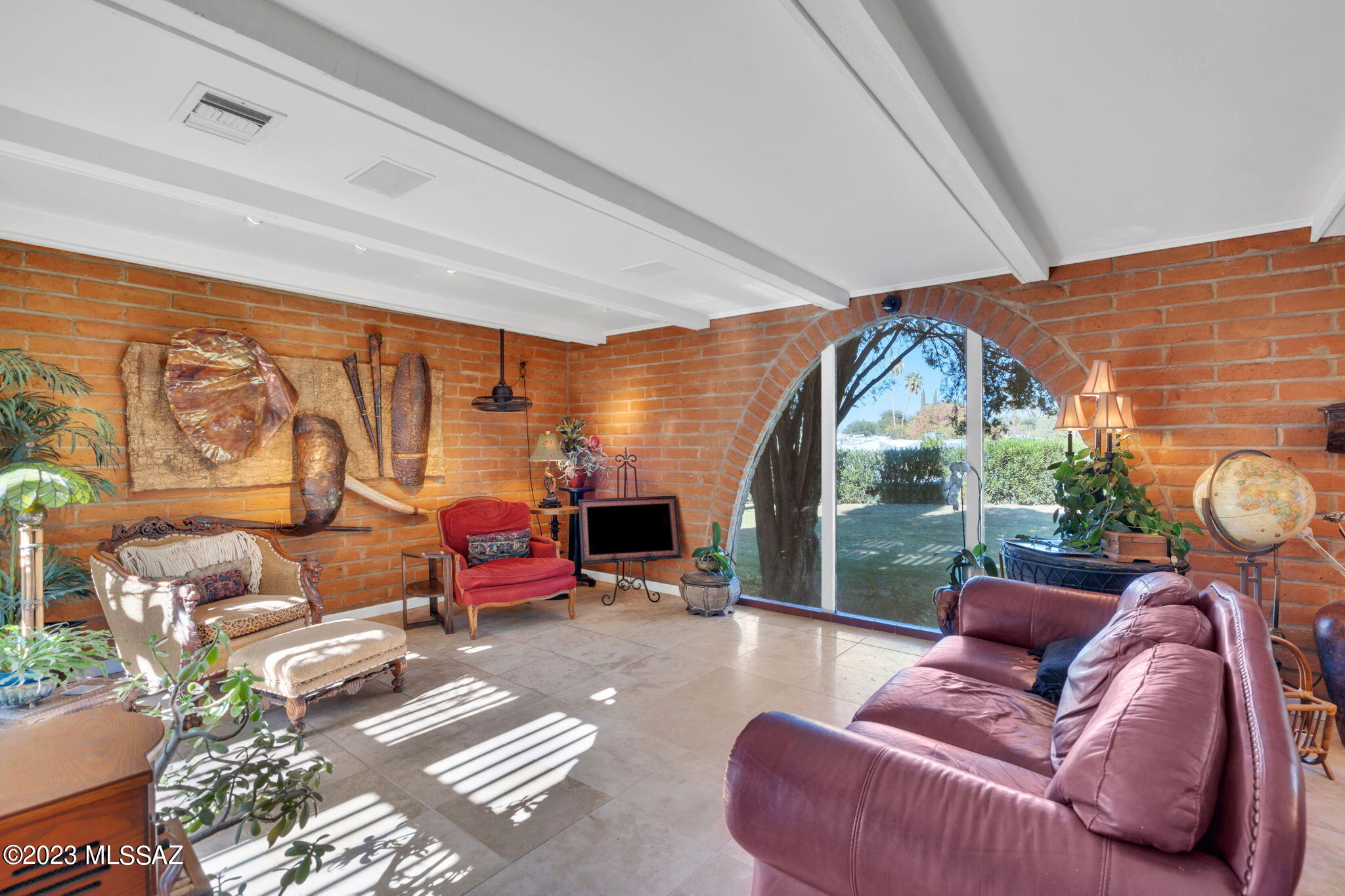 Las Lomitas (1) - Residential