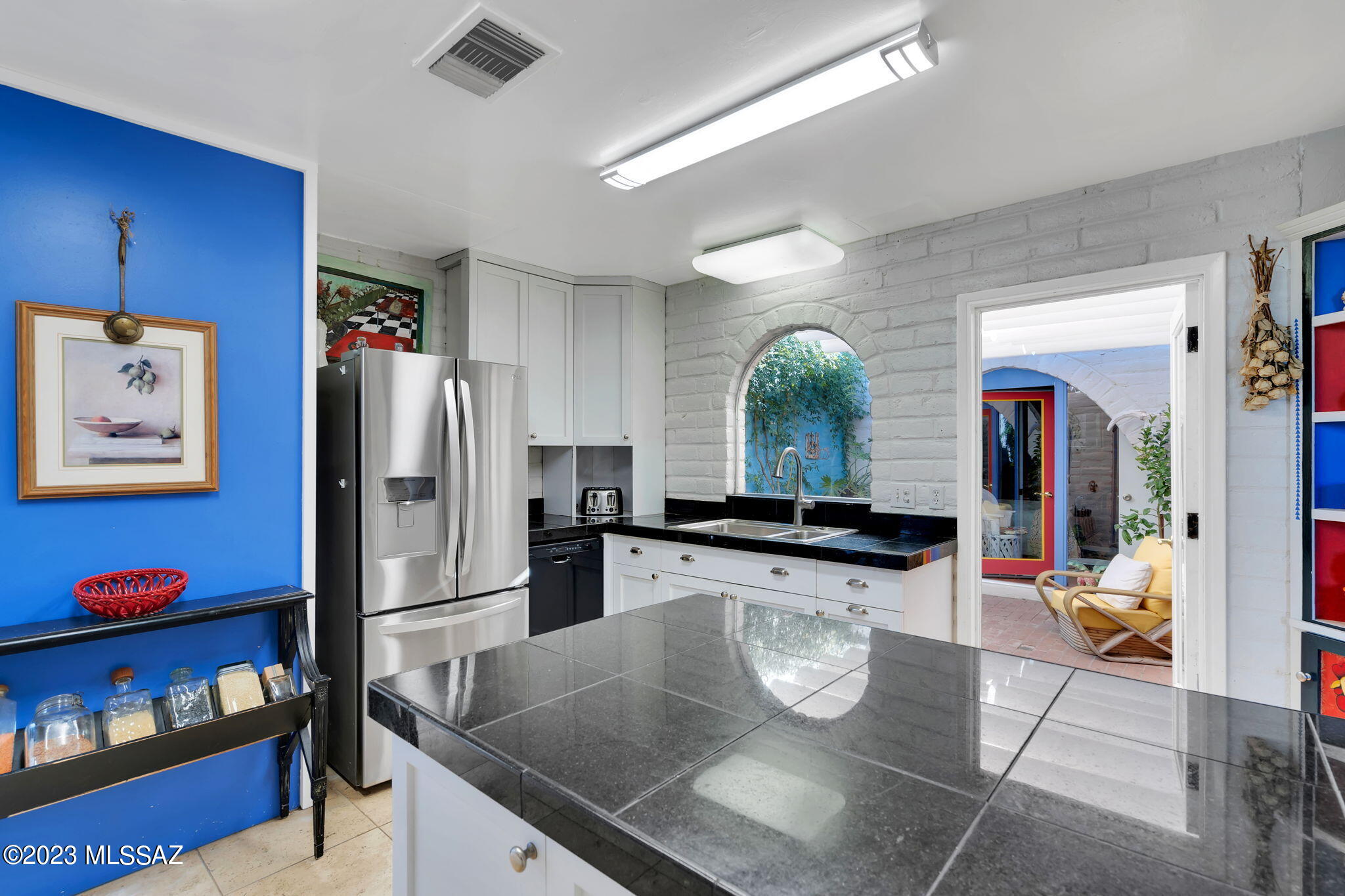 Las Lomitas (1) - Residential