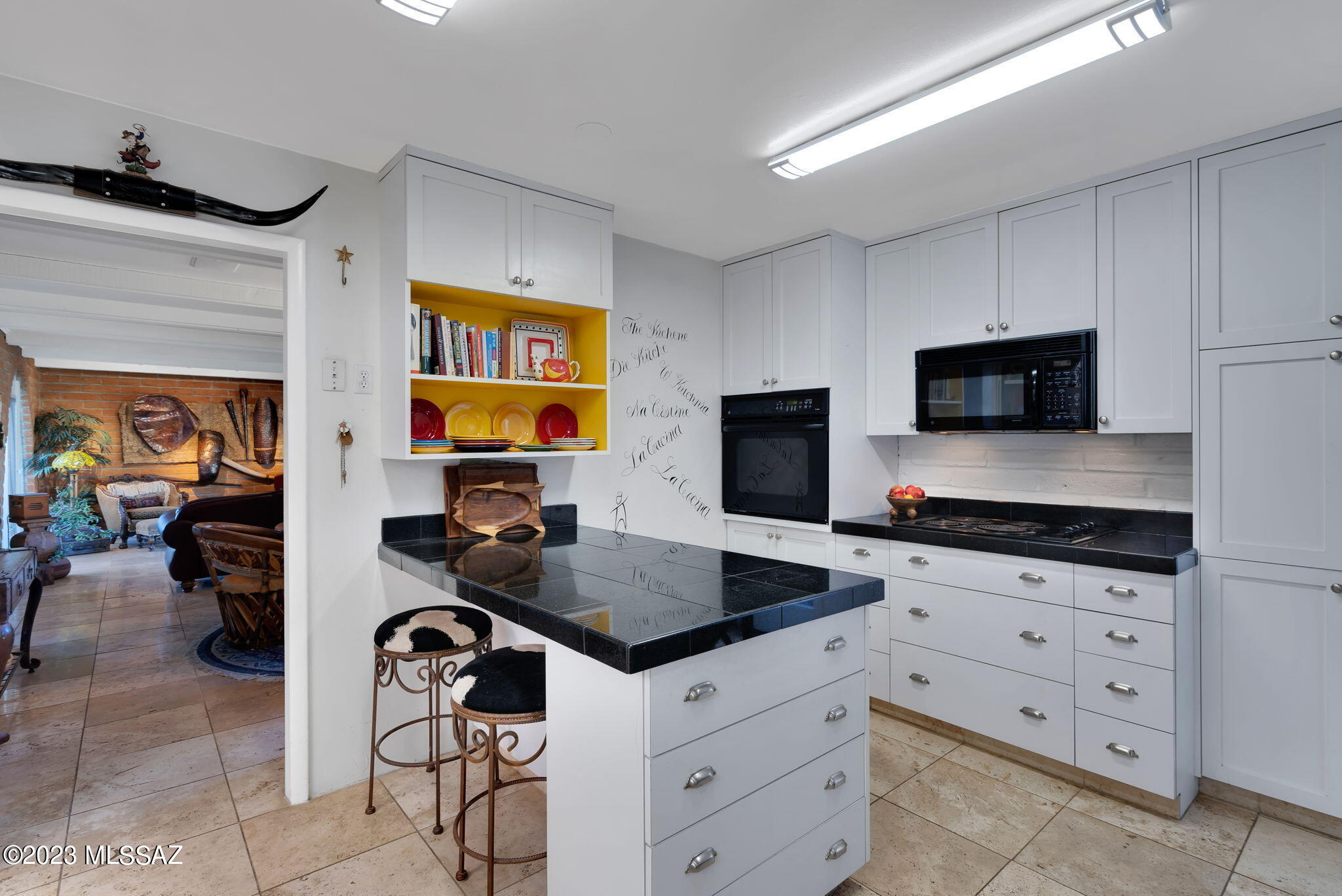 Las Lomitas (1) - Residential