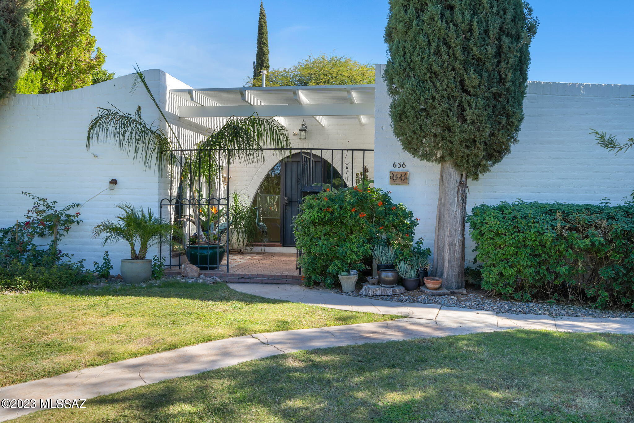 Las Lomitas (1) - Residential