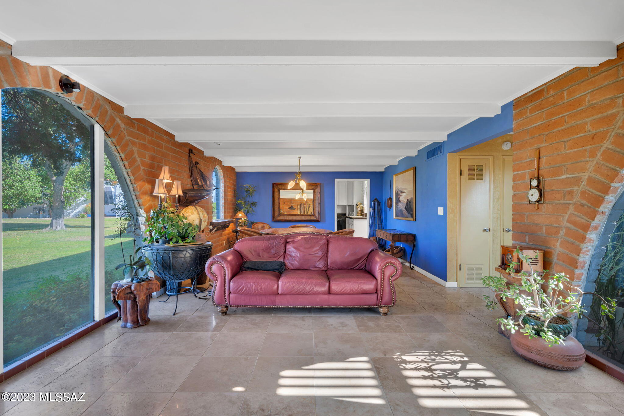 Las Lomitas (1) - Residential