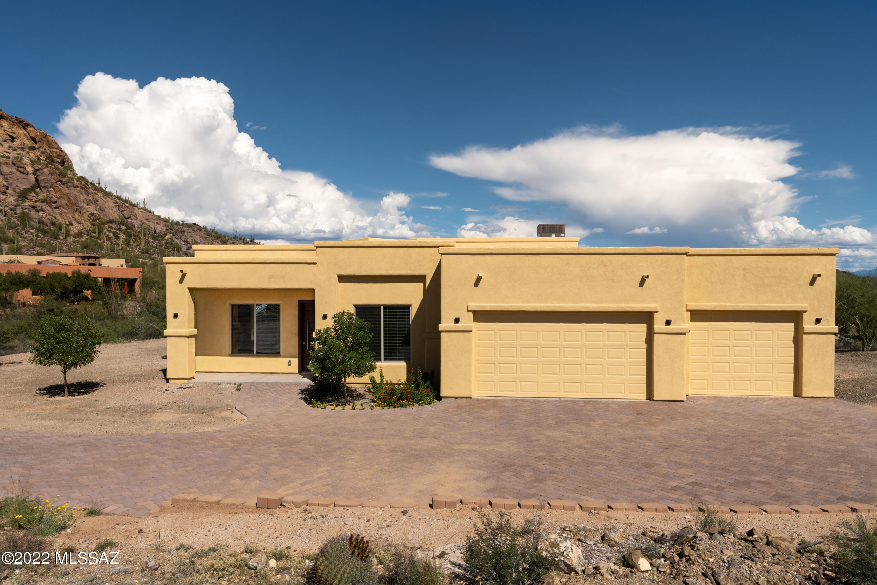 Saguaro Crest - Residential