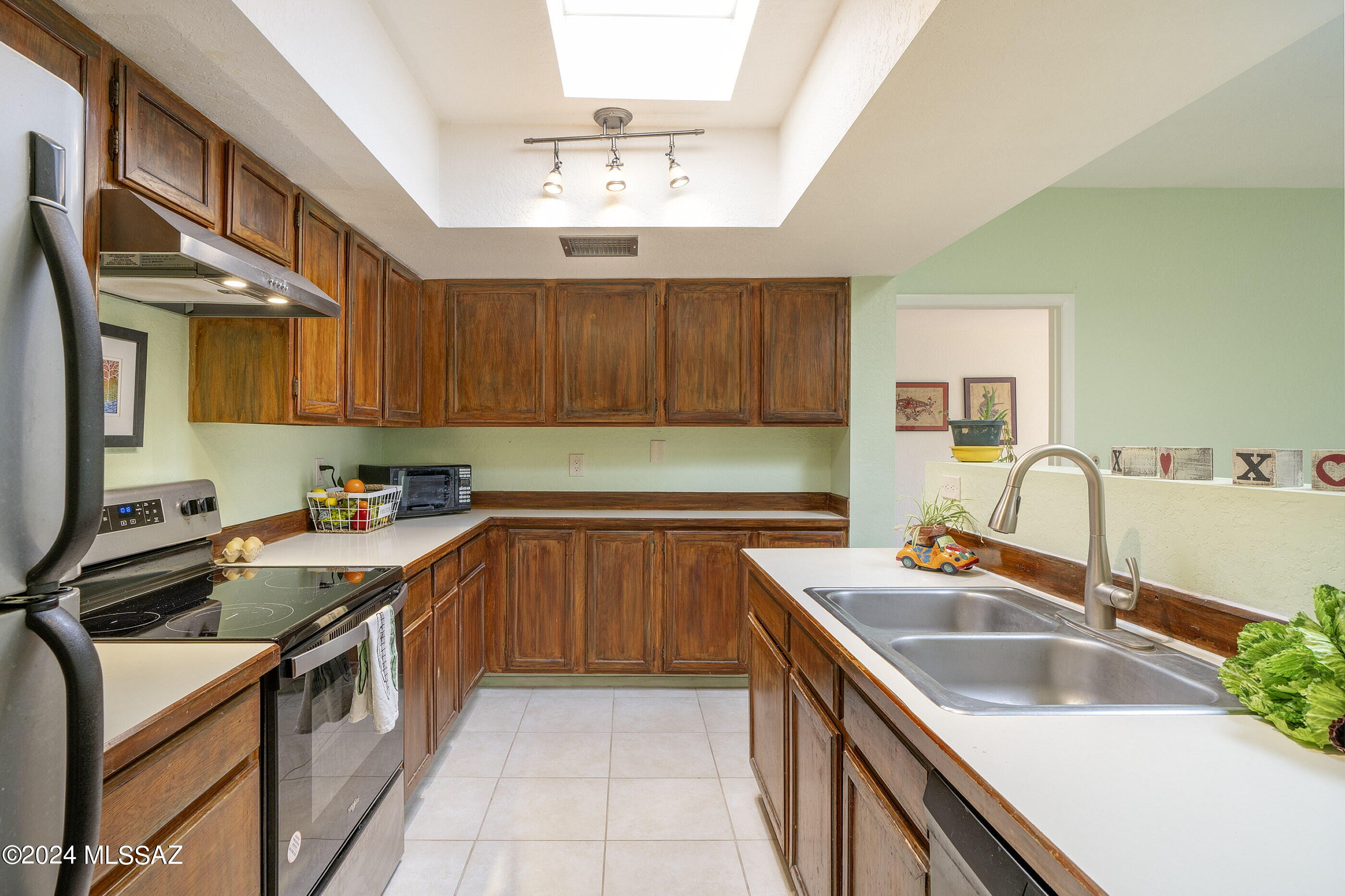 Menlo Park Parade of Homes (41-77) - Residential