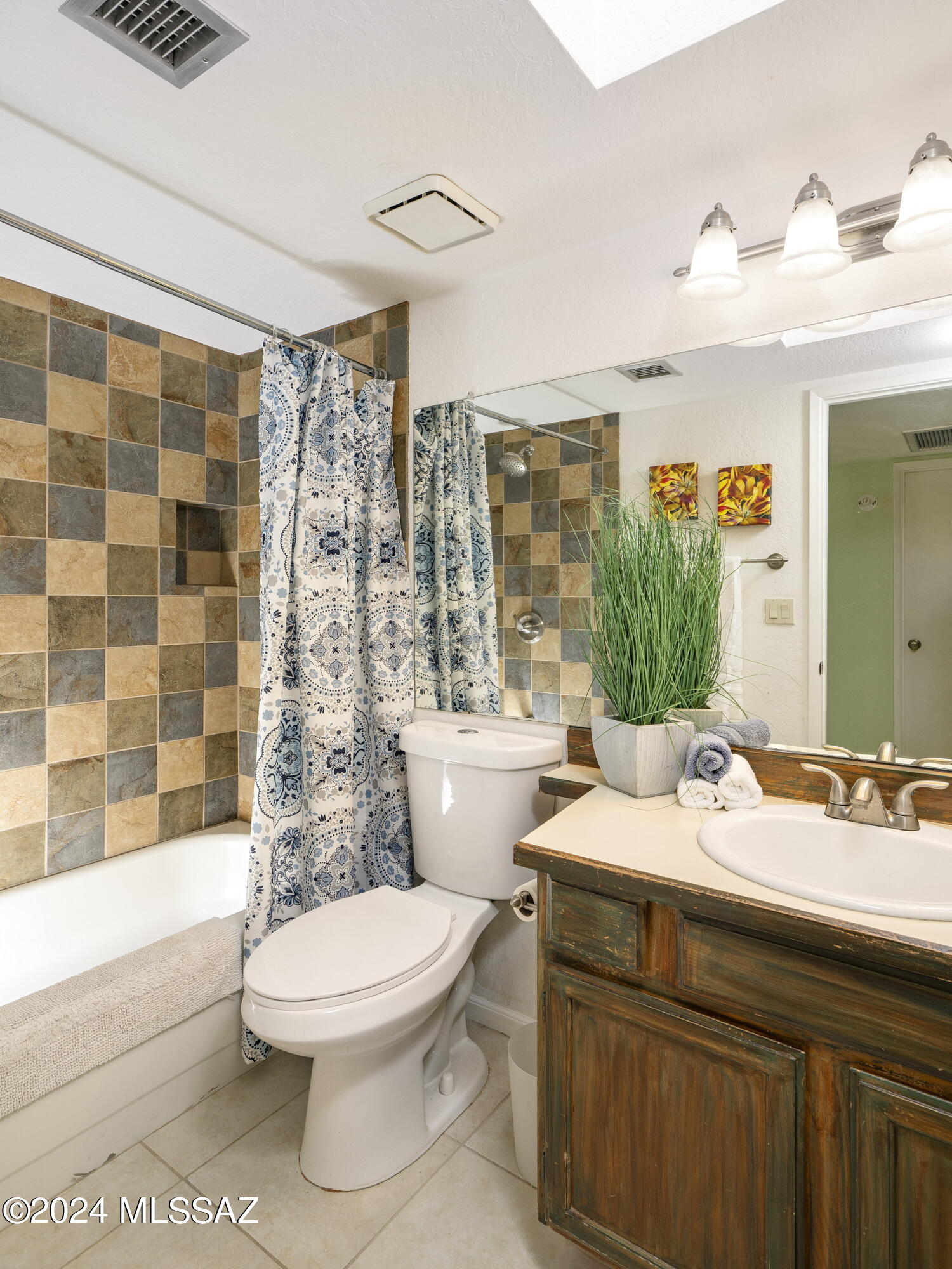 Menlo Park Parade of Homes (41-77) - Residential