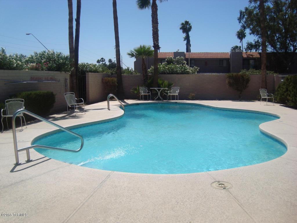 Golf Links East Condos (1-48) - Residential Lease