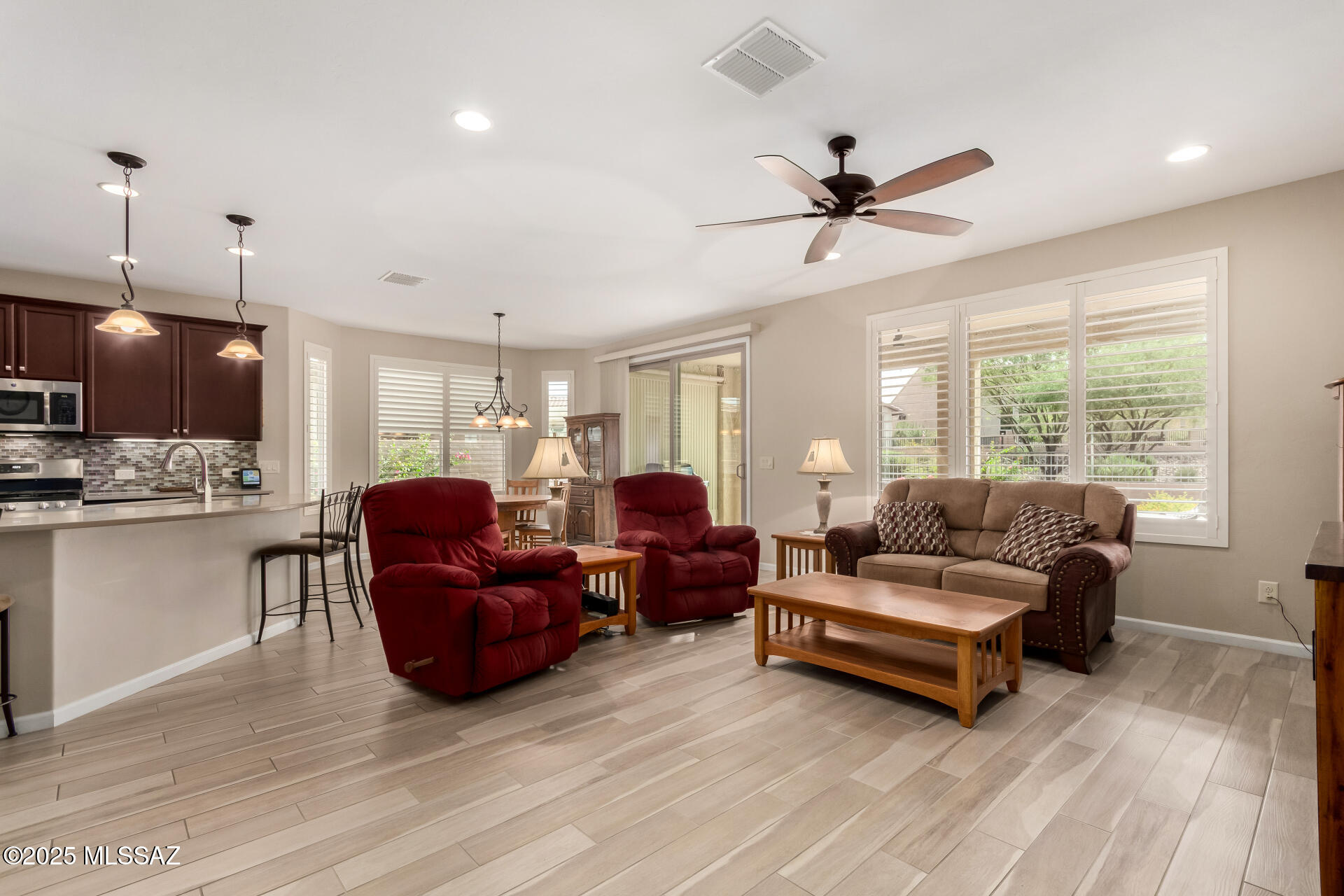 2472 E Rolling Meadow Lane