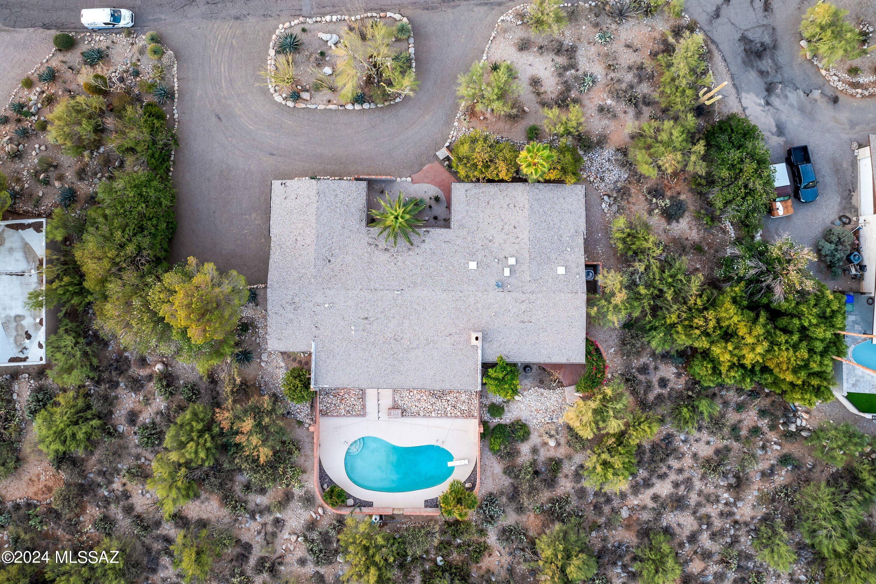 Shadow Roc (1-80) - Residential