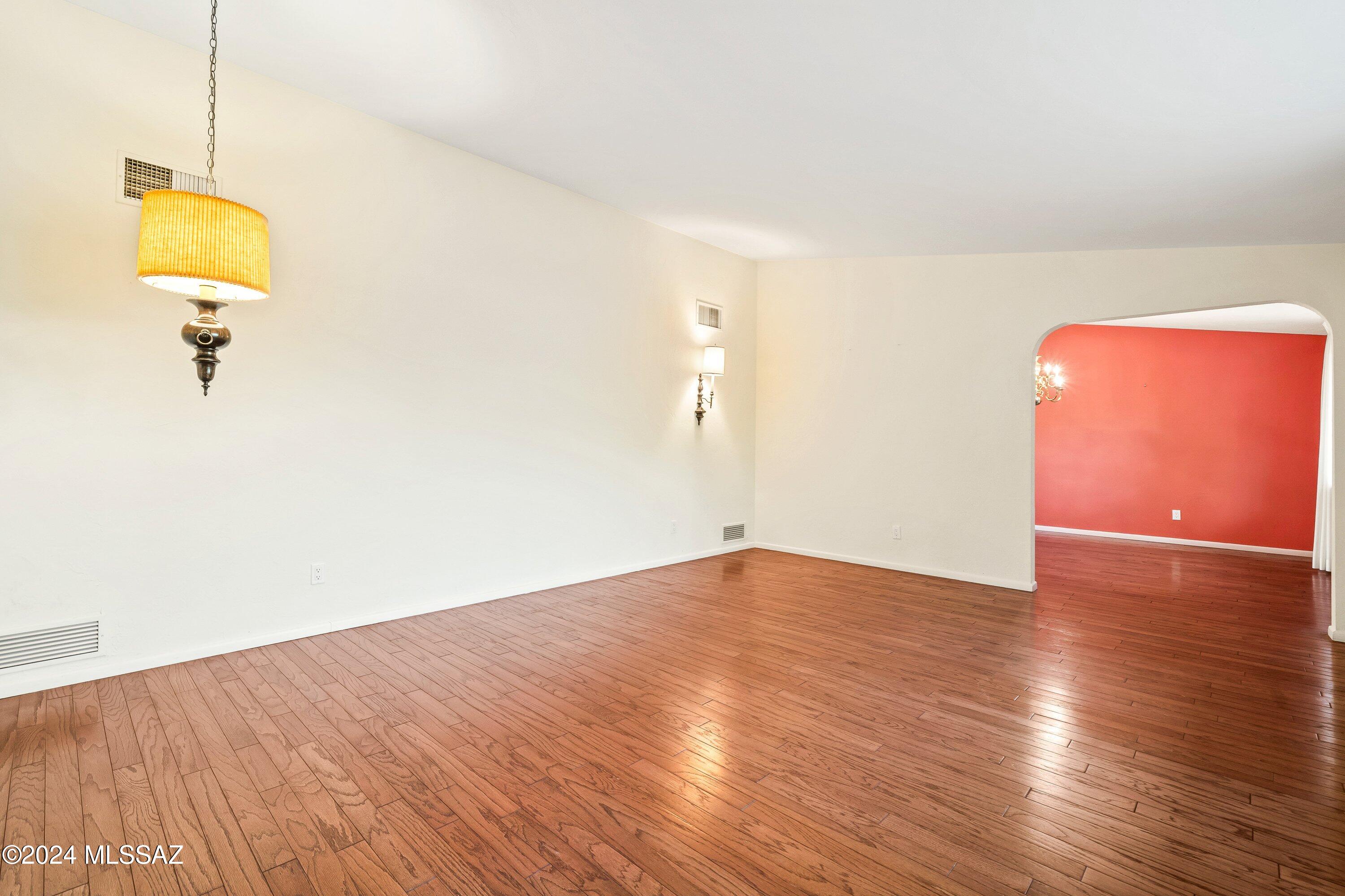 Shadow Roc (1-80) - Residential