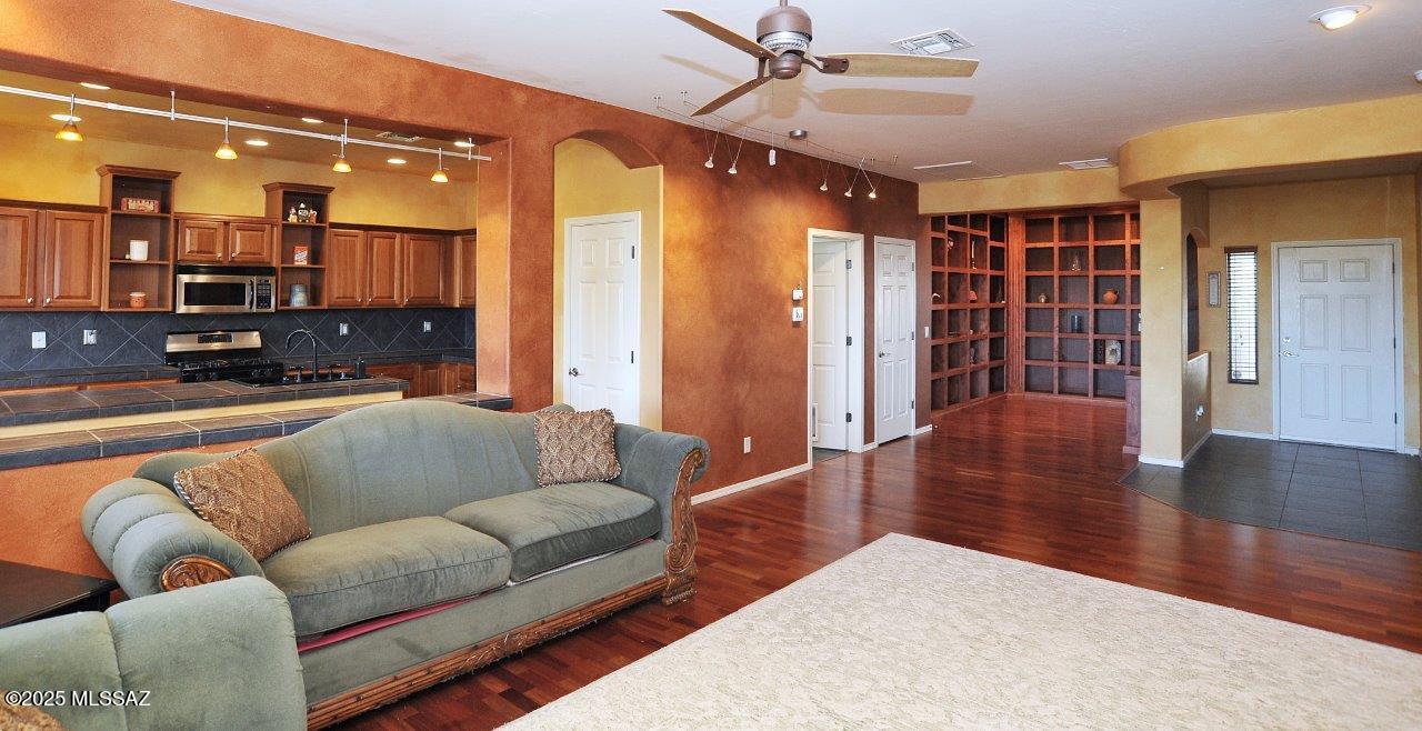Continental Reserve Block 9 (1-165) - Residential
