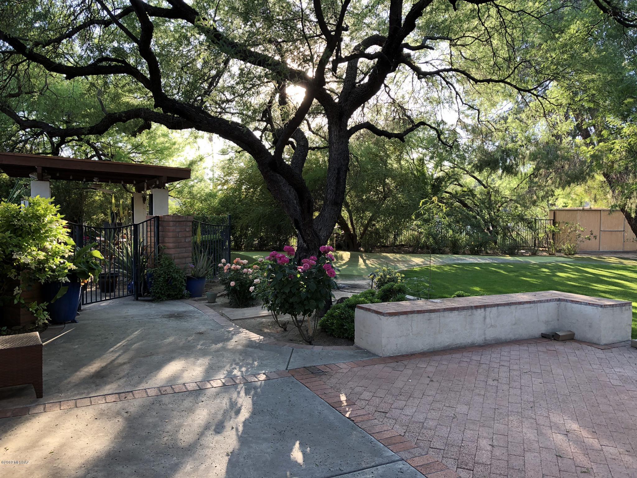 Country Club Estates NO. 1 - Residential