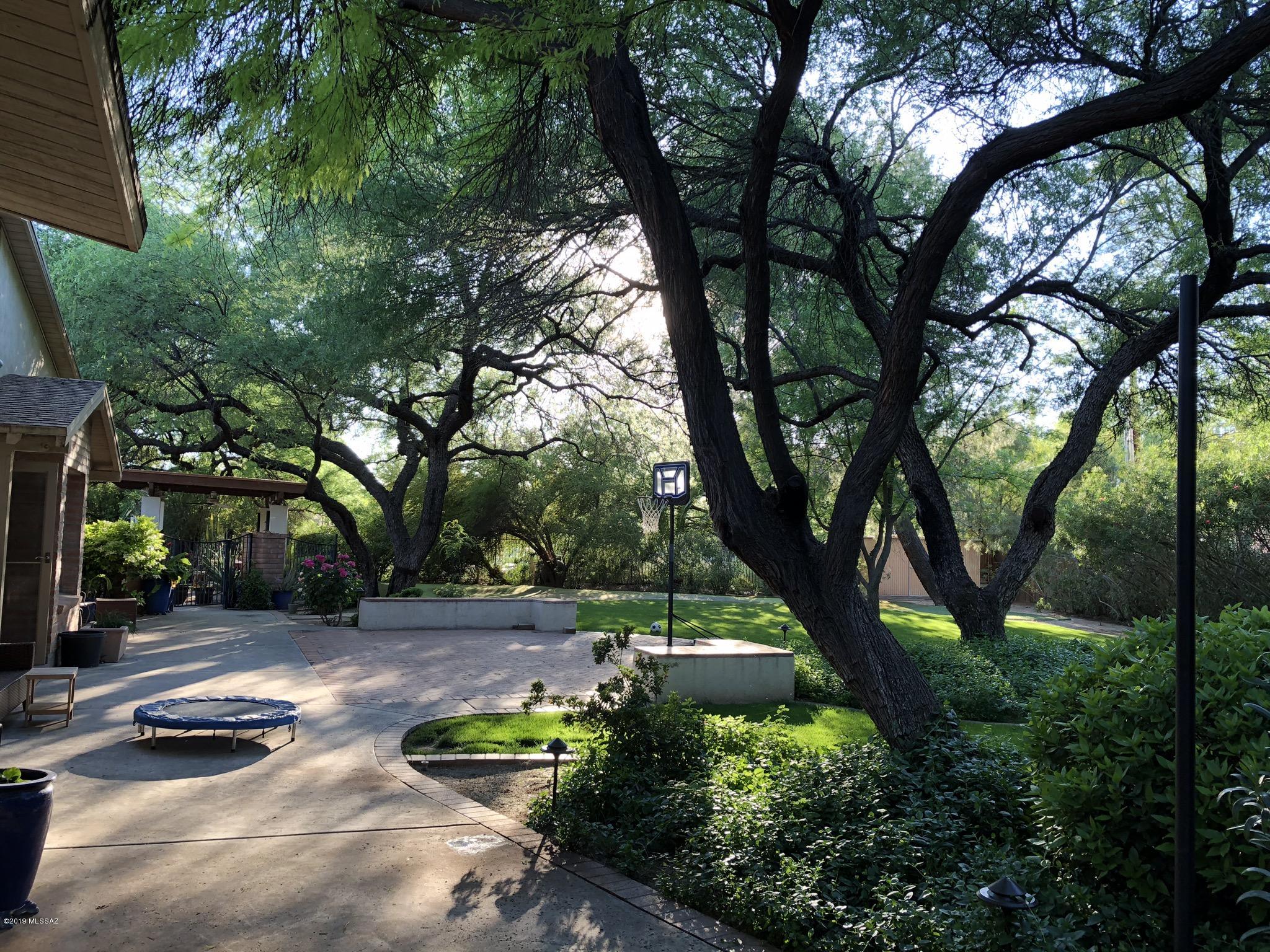 Country Club Estates NO. 1 - Residential