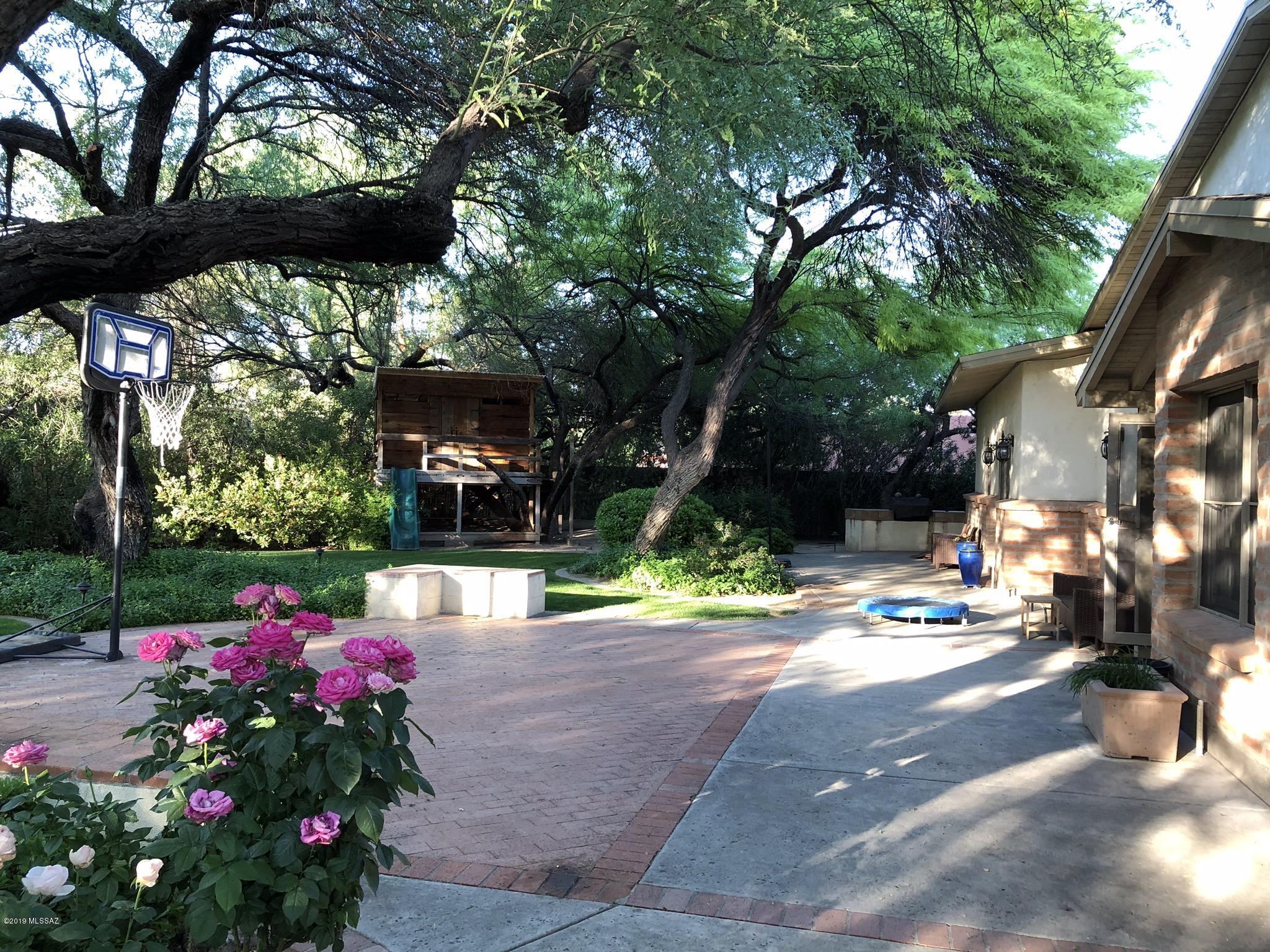 Country Club Estates NO. 1 - Residential