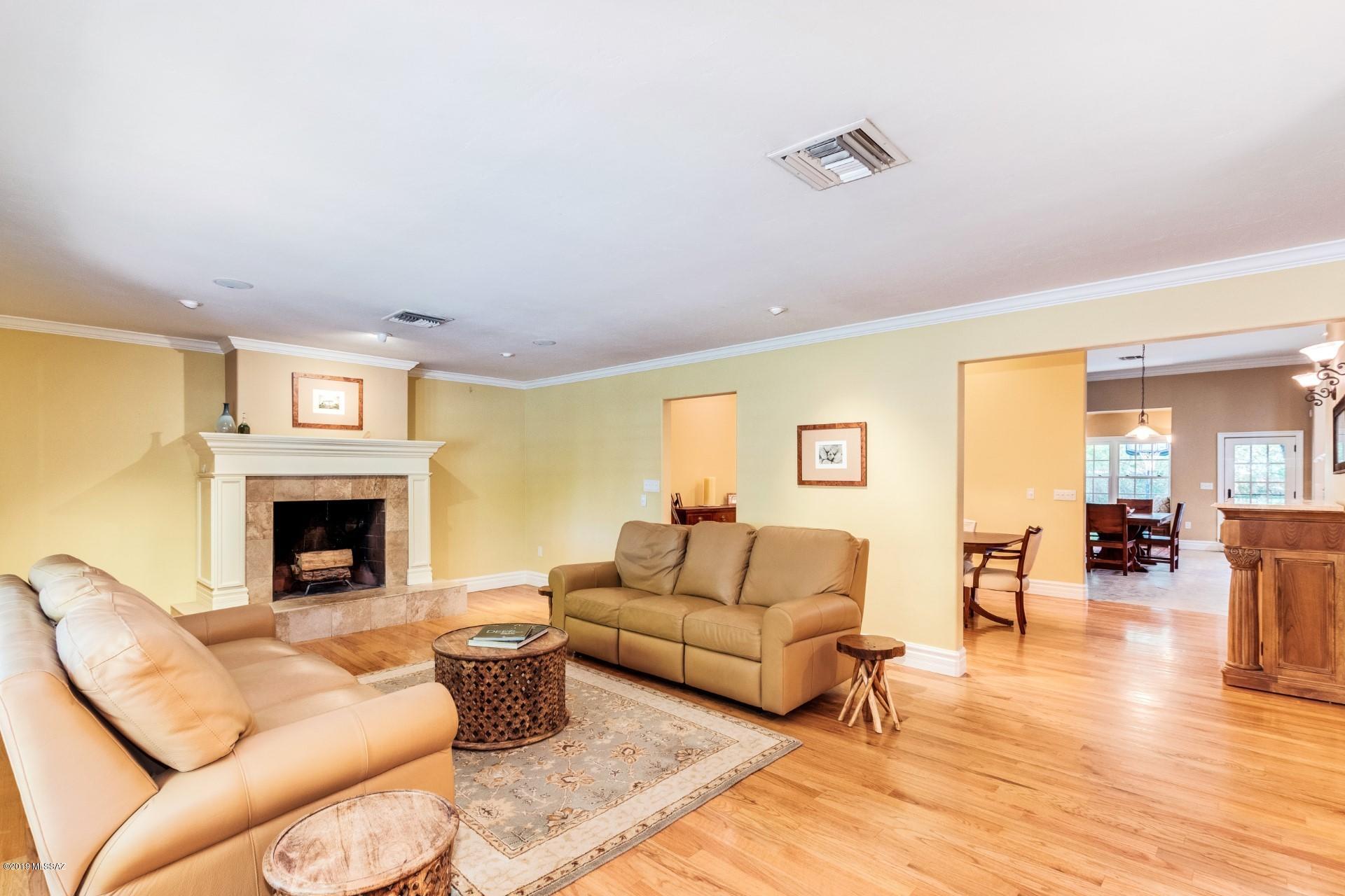 Country Club Estates NO. 1 - Residential