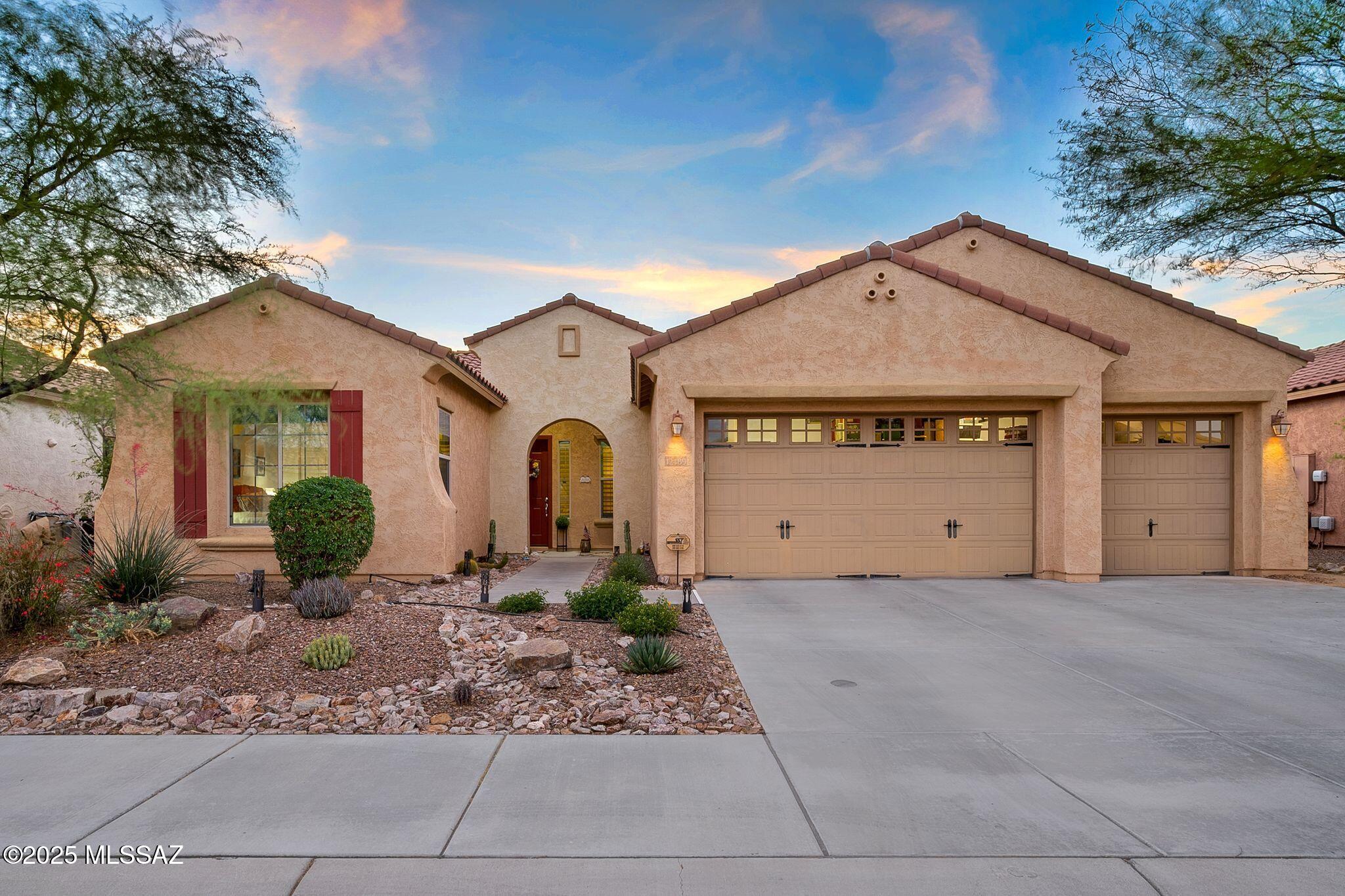 12489 N Golden Mirror Drive